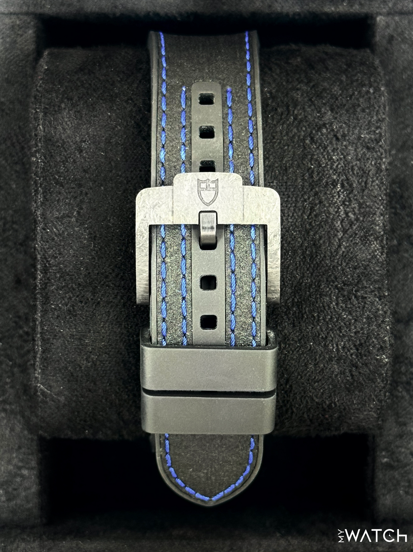 NEW 2025 Tudor Black Bay 25 42mm 79377KN Black Carbon White Dial