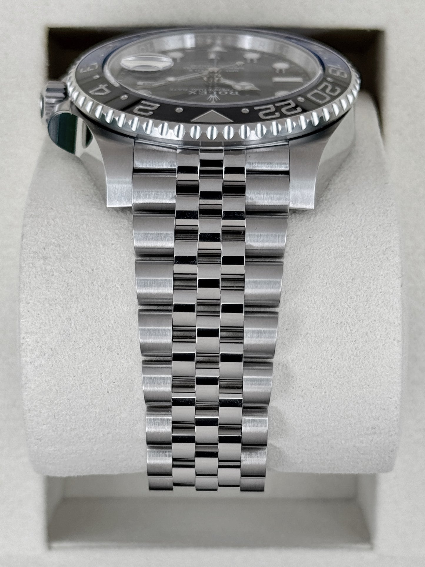 NEW 2026 Rolex GMT-Master II "Batgirl" 40mm 126710BLNR Jubilee