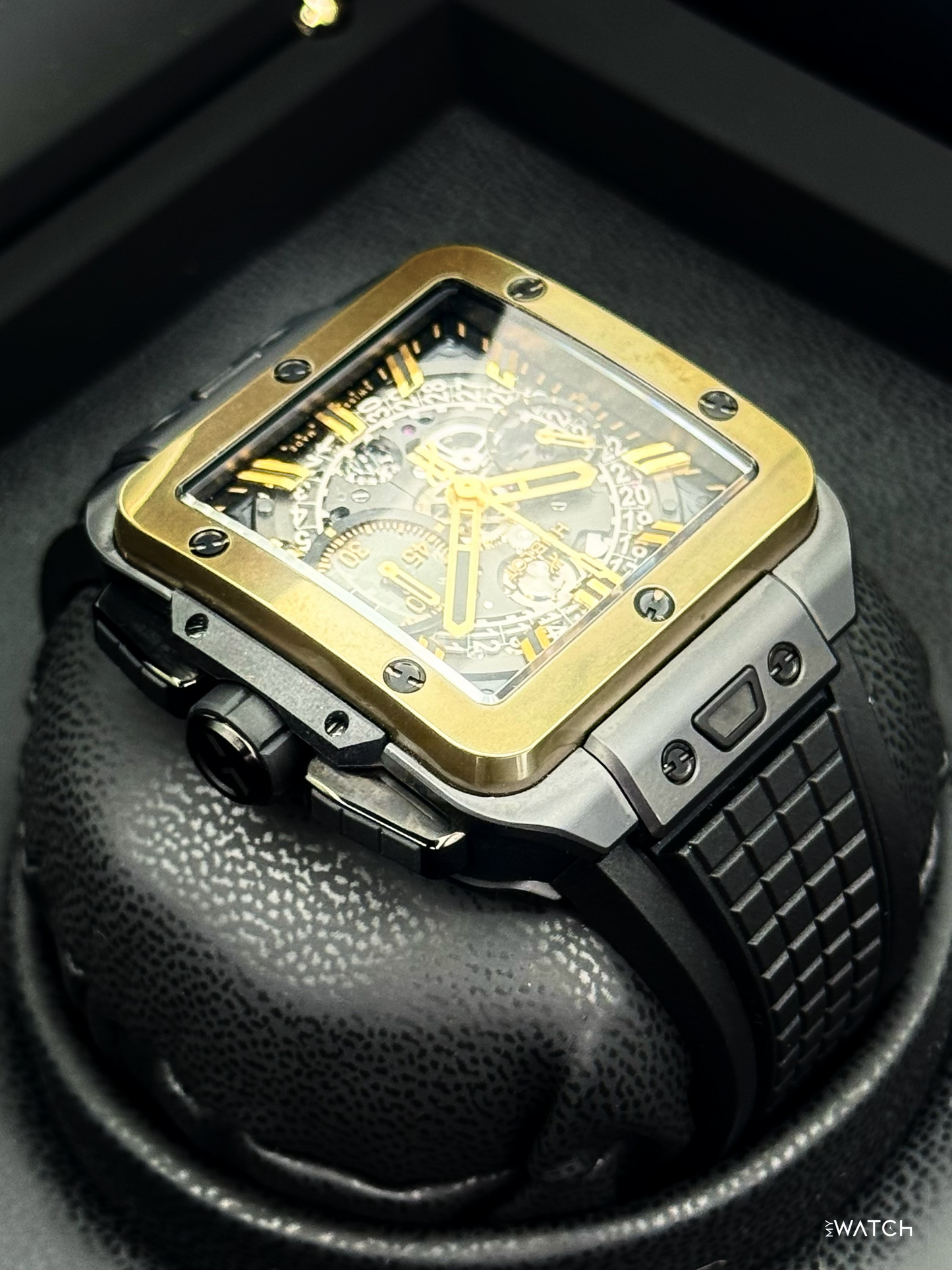 2024 Hublot Square Bang Unico Magic Gold 42mm 821.CM.0130.RX Ceramic