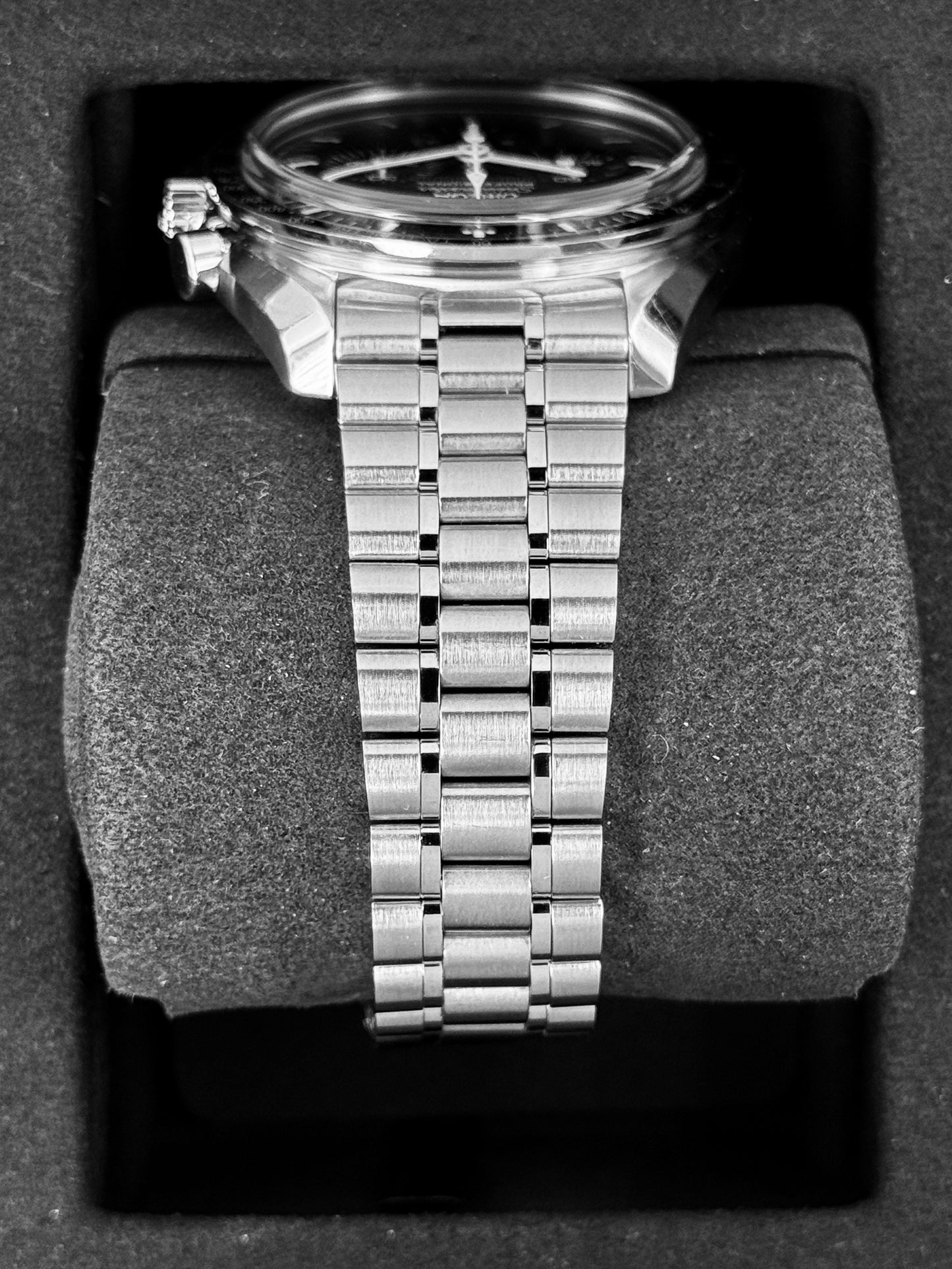 2023 Omega Speedmaster Pro Moonwatch 42mm 310.30.42.50.01.002 Black Dial