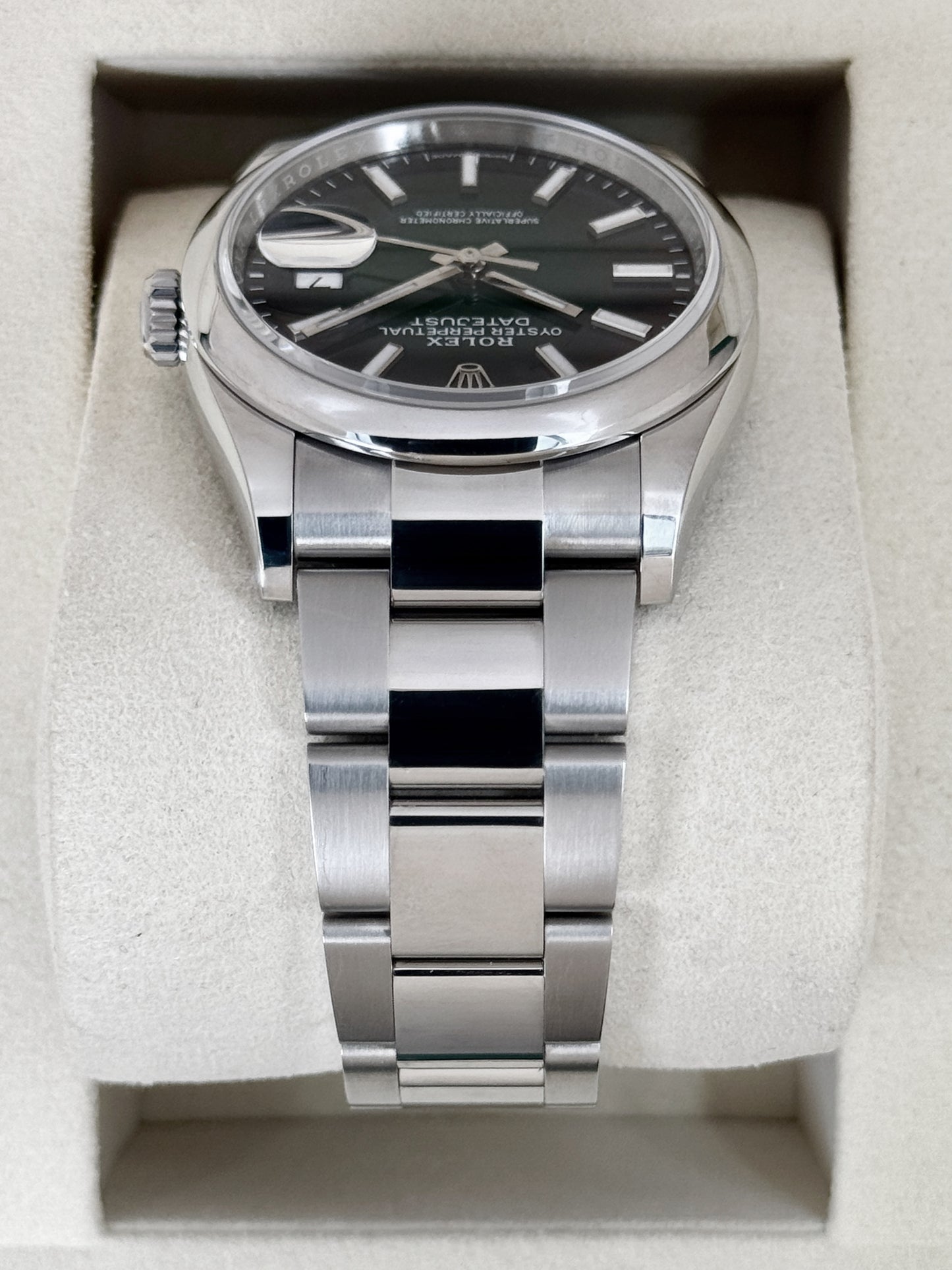 2026 Rolex Datejust 36mm 126200 Stainless Steel Oyster Green Ombre Dial