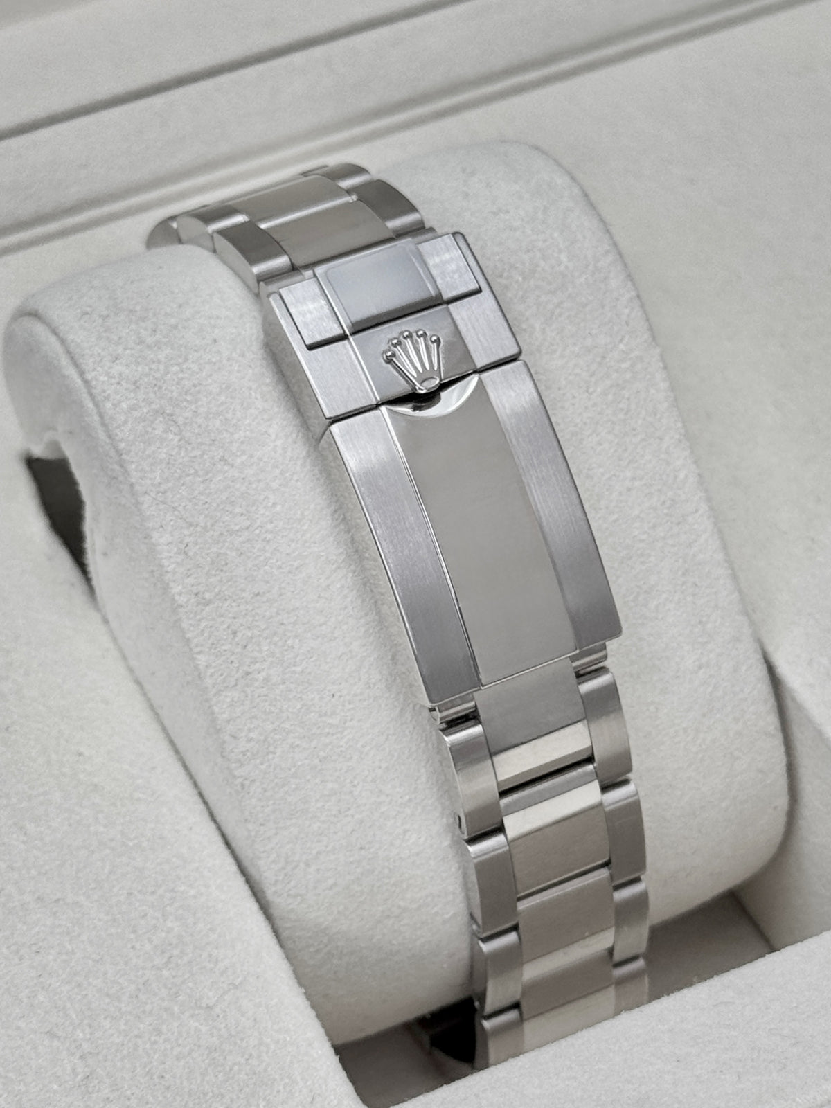 2026 Rolex Daytona 40mm 126509 White Gold Blue Dial