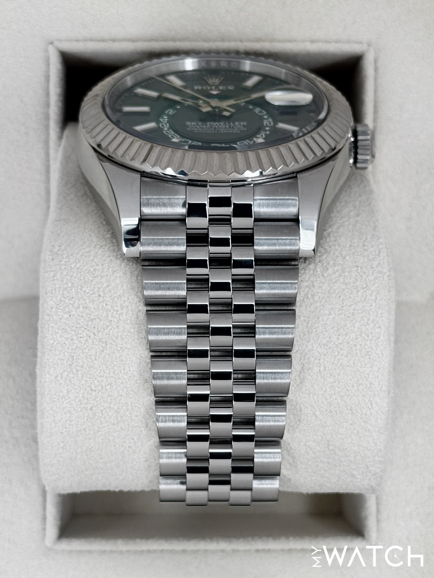 2023 Rolex Sky-Dweller 42mm 336934 Jubilee Green Dial