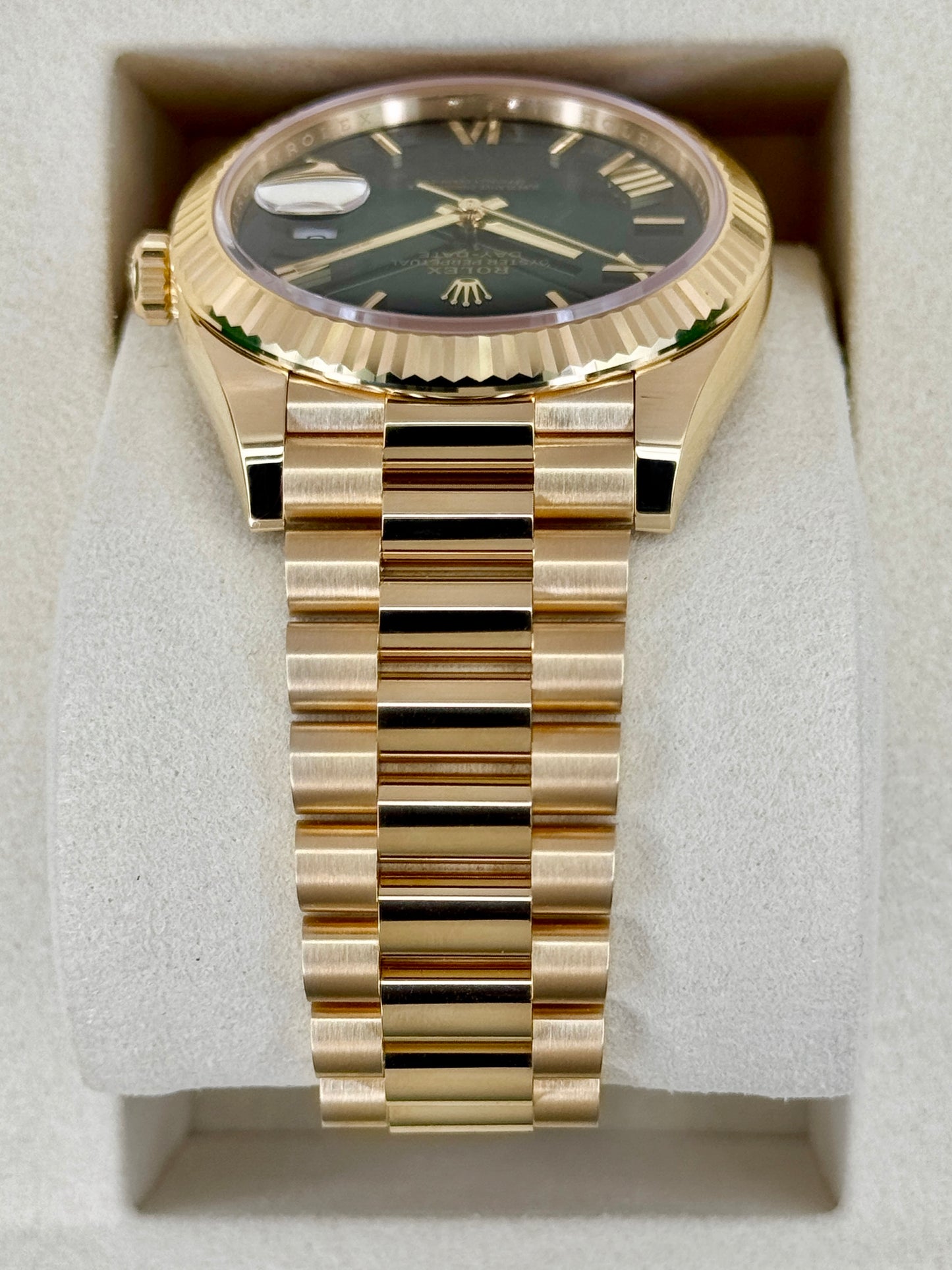 NEW 2026 Rolex Day-Date 40mm 228238 Presidential Green Ombre Dial