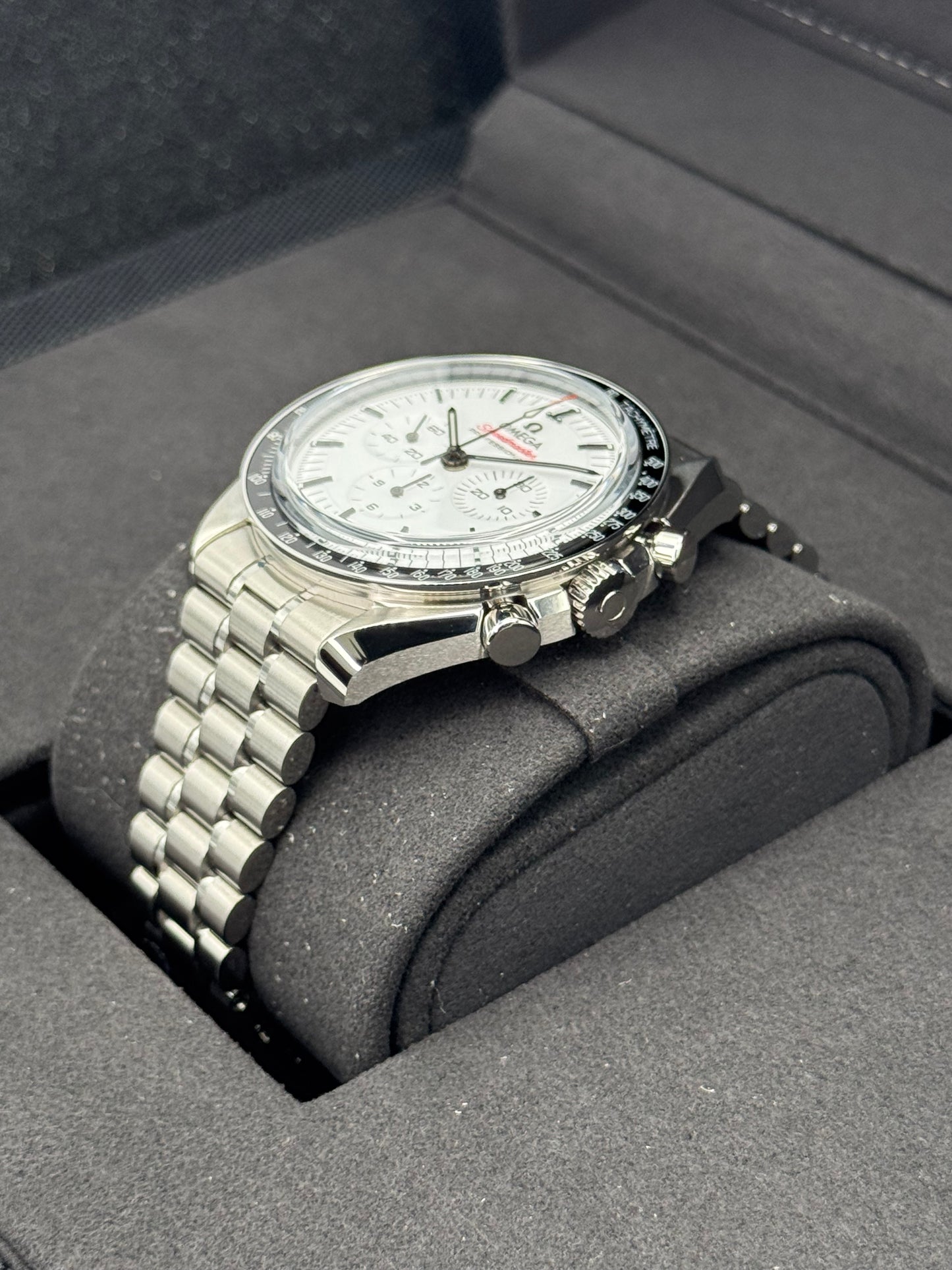 NEW 2025 Omega Speedmaster Moonwatch Pro 310.30.42.50.04.001 42mm White Dial