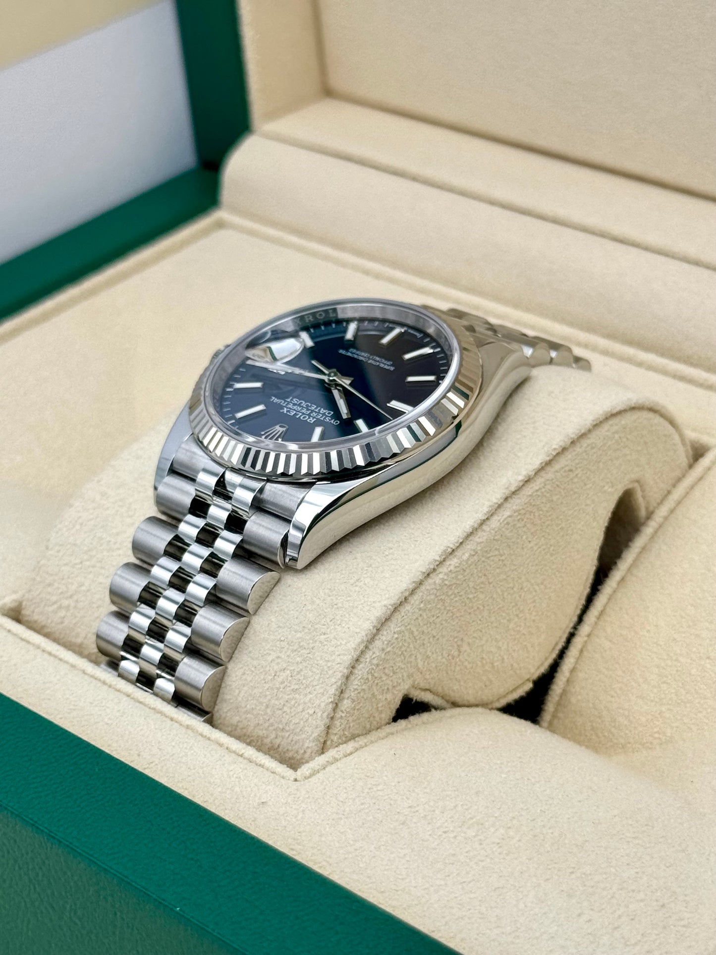 NEW 2024 Rolex Datejust 36mm 126234 Jubilee Blue Dial