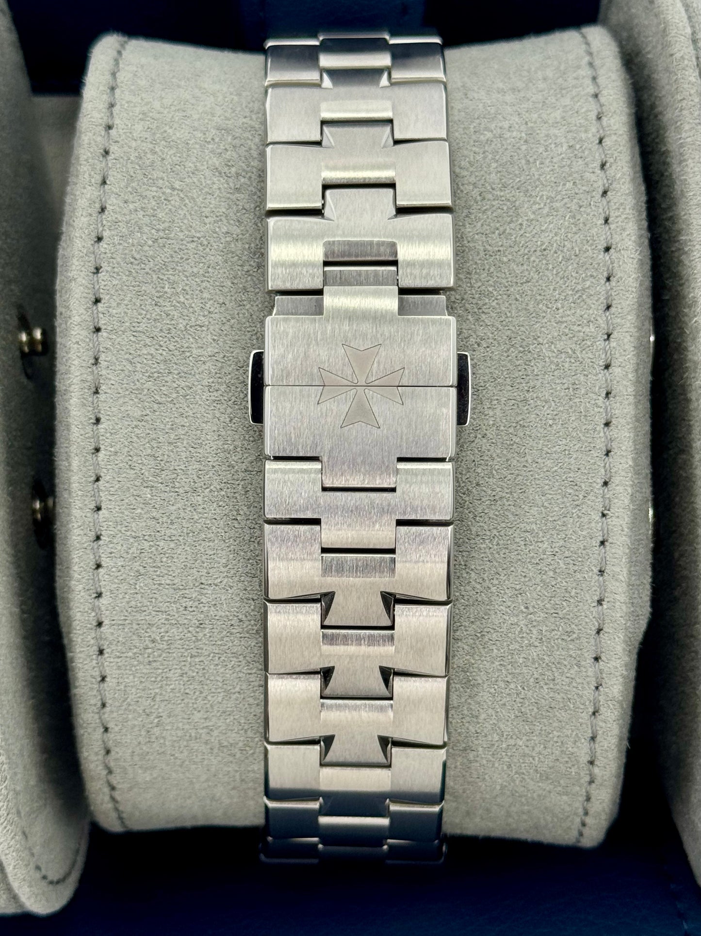 NEW 2025 Vacheron Constantin Overseas 41mm 7920V Dual Time Black Dial