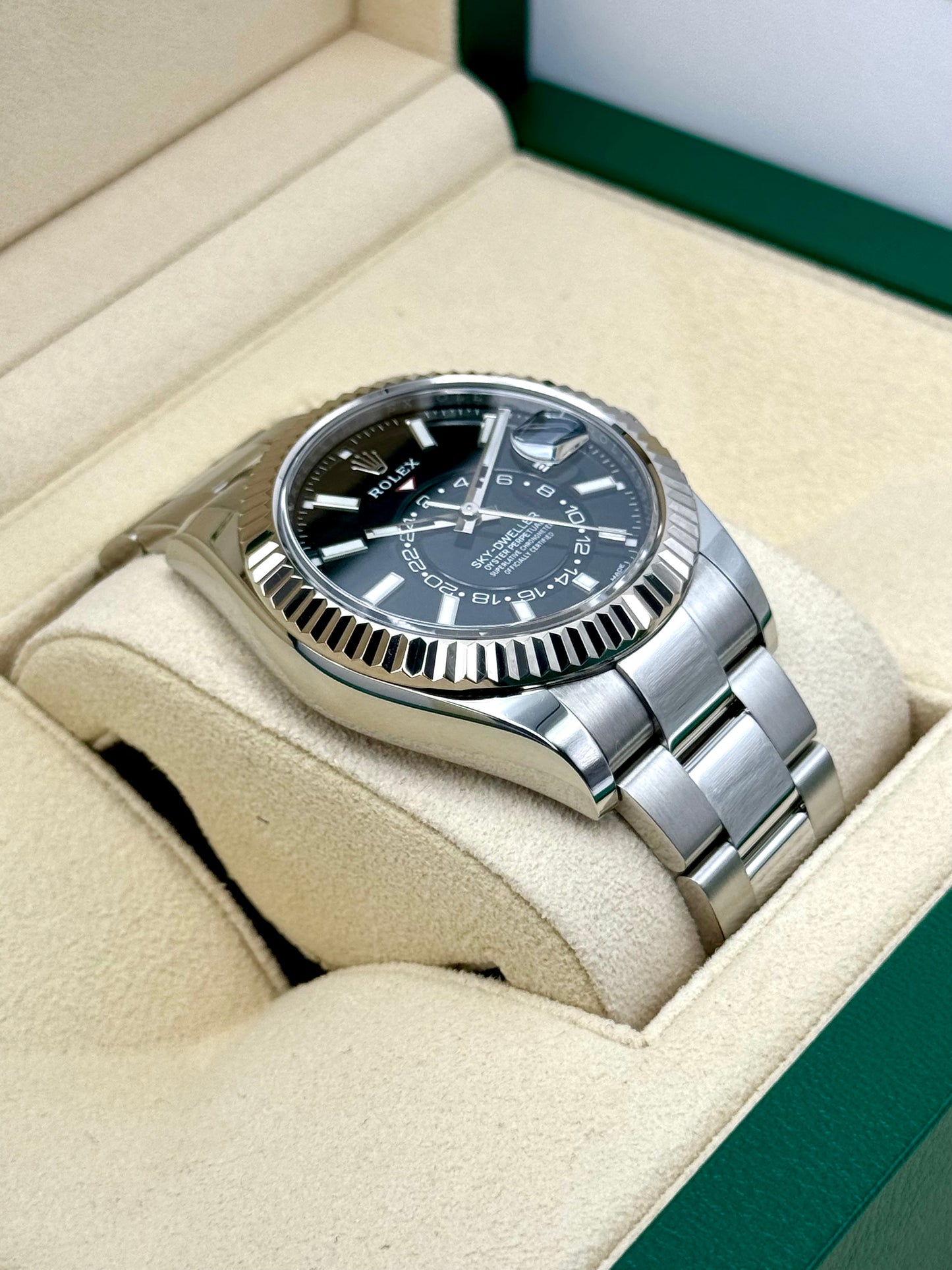 2023 Rolex Sky-Dweller 42mm 326934 Oyster Black Dial