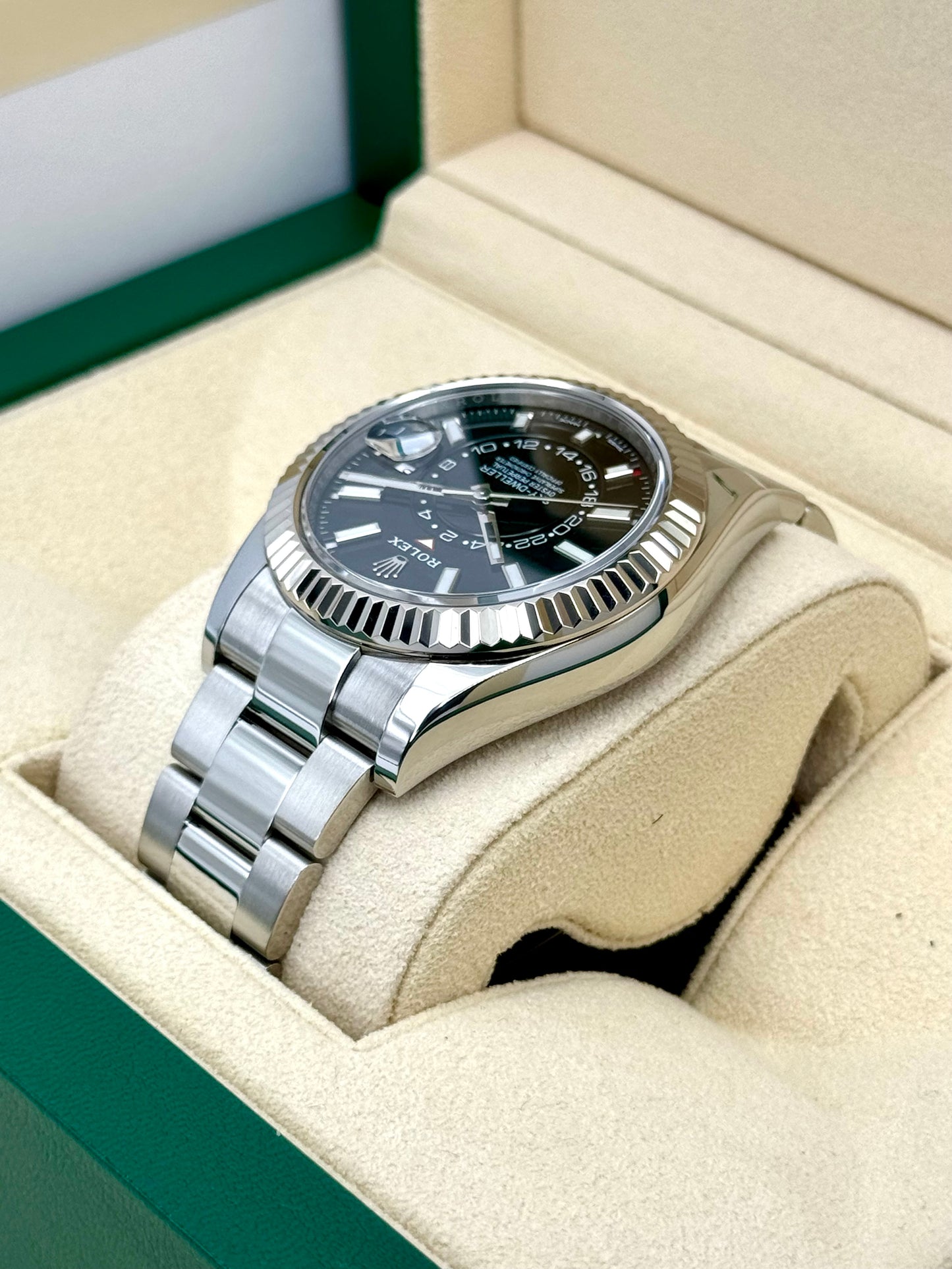 2023 Rolex Sky-Dweller 42mm 326934 Oyster Black Dial