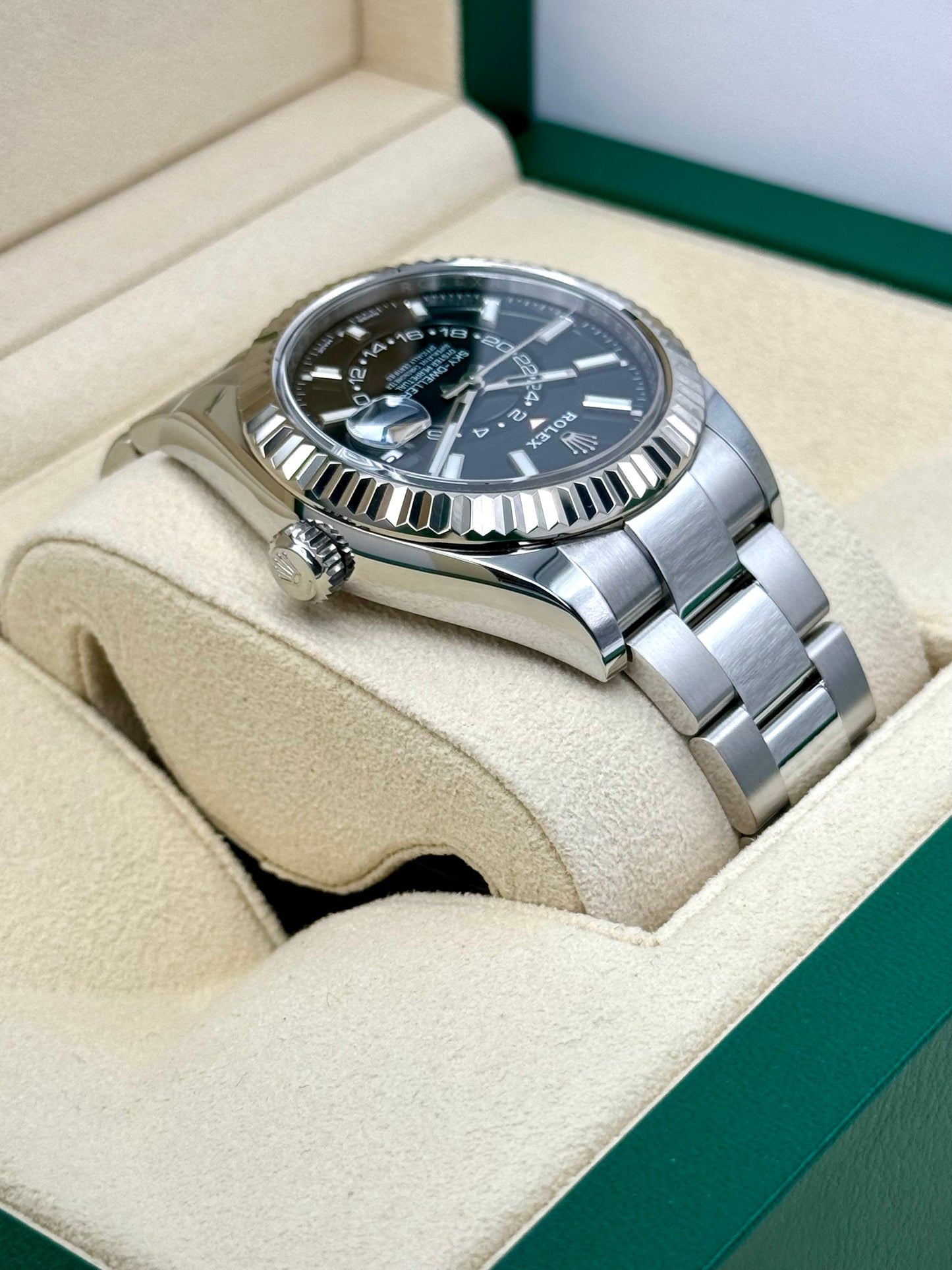 2023 Rolex Sky-Dweller 42mm 326934 Oyster Black Dial