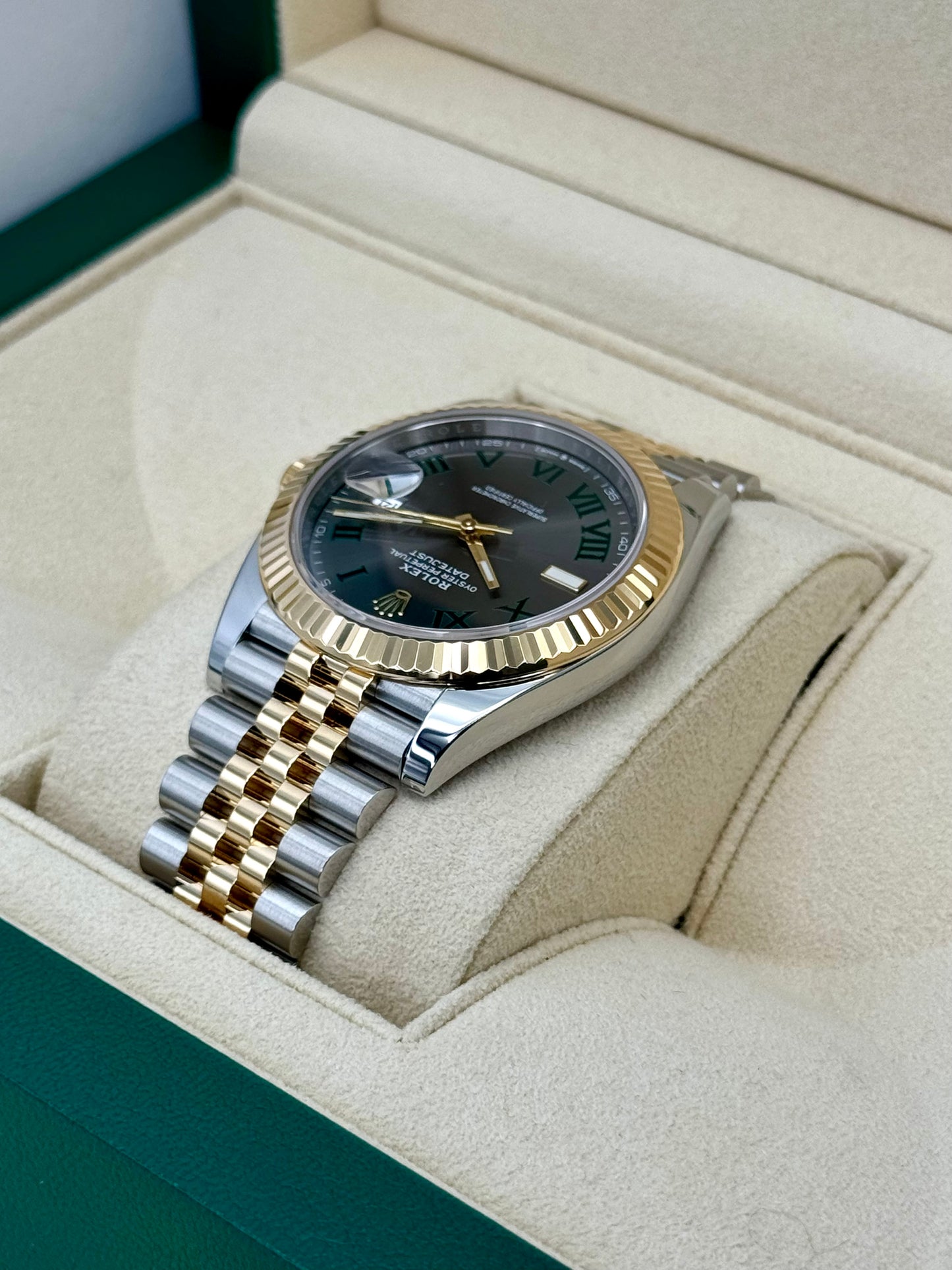 NEW 2024 Rolex Datejust 41mm 126333 Two-Tone Jubilee Wimbledon Dial