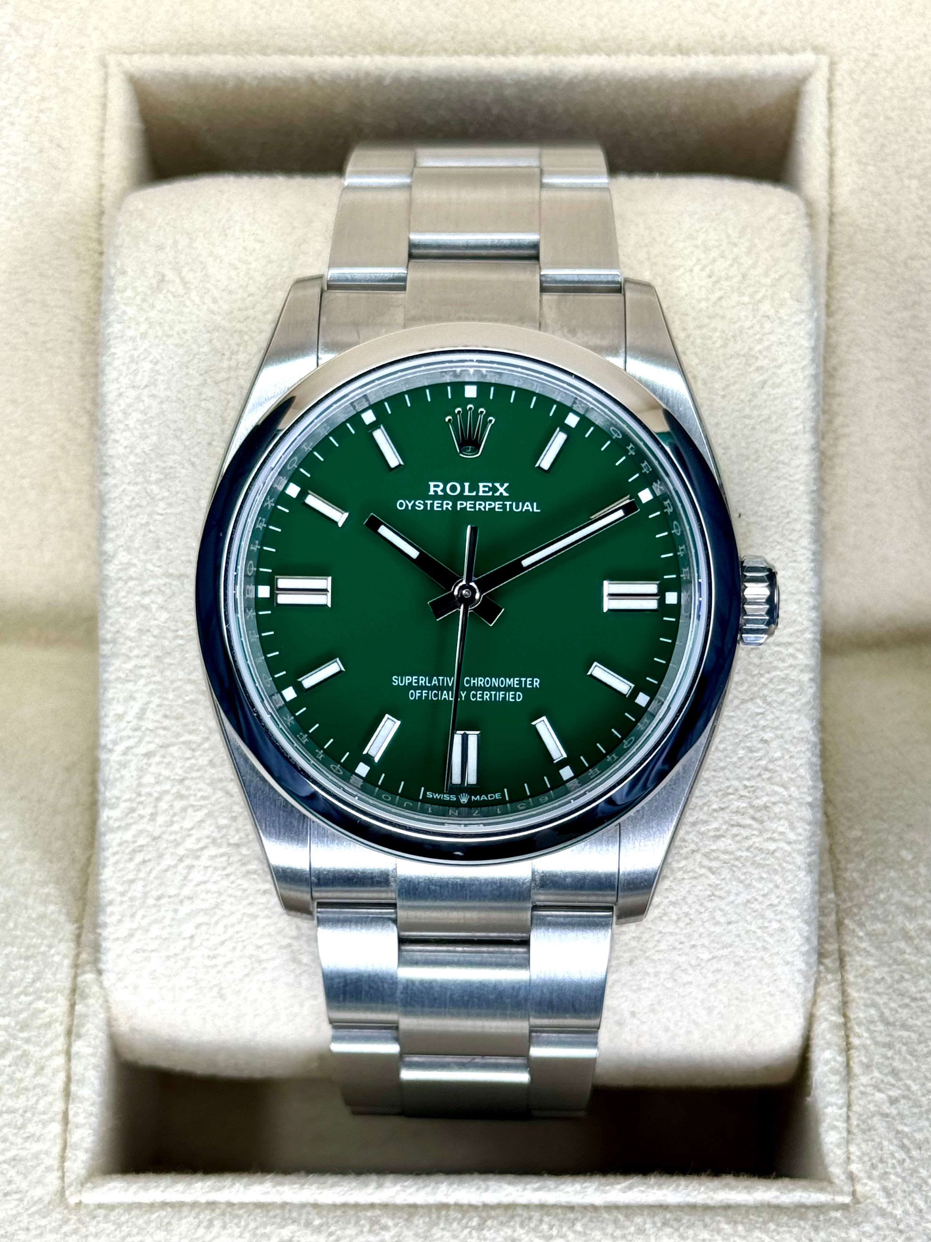 NEW 2023 Rolex Oyster Perpetual 36mm 126000 Stainless Steel Green