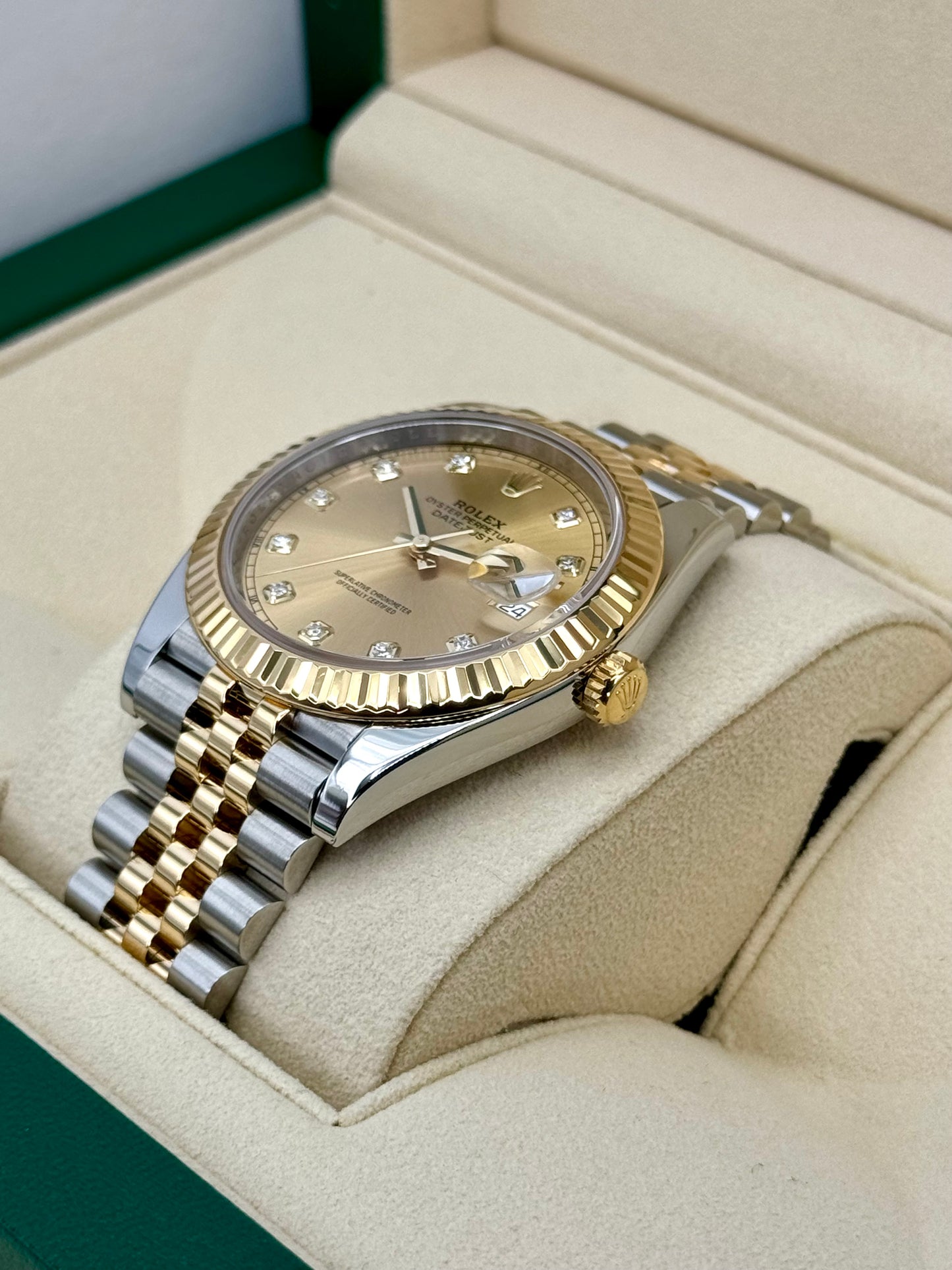 2022 Rolex Datejust 41mm 126333 Jubilee Champagne Diamond Dial