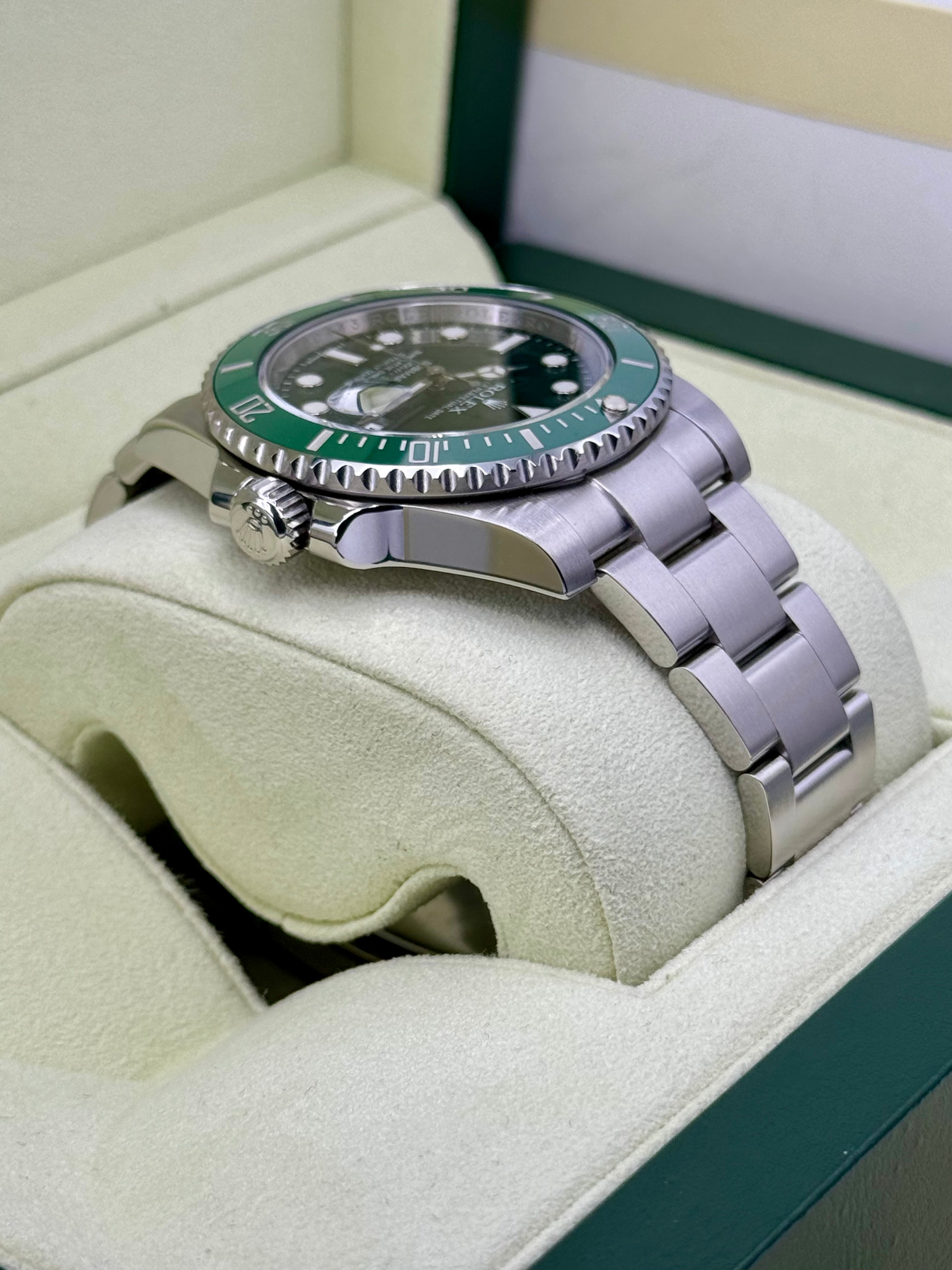 Rolex submariner 2024 date hulk