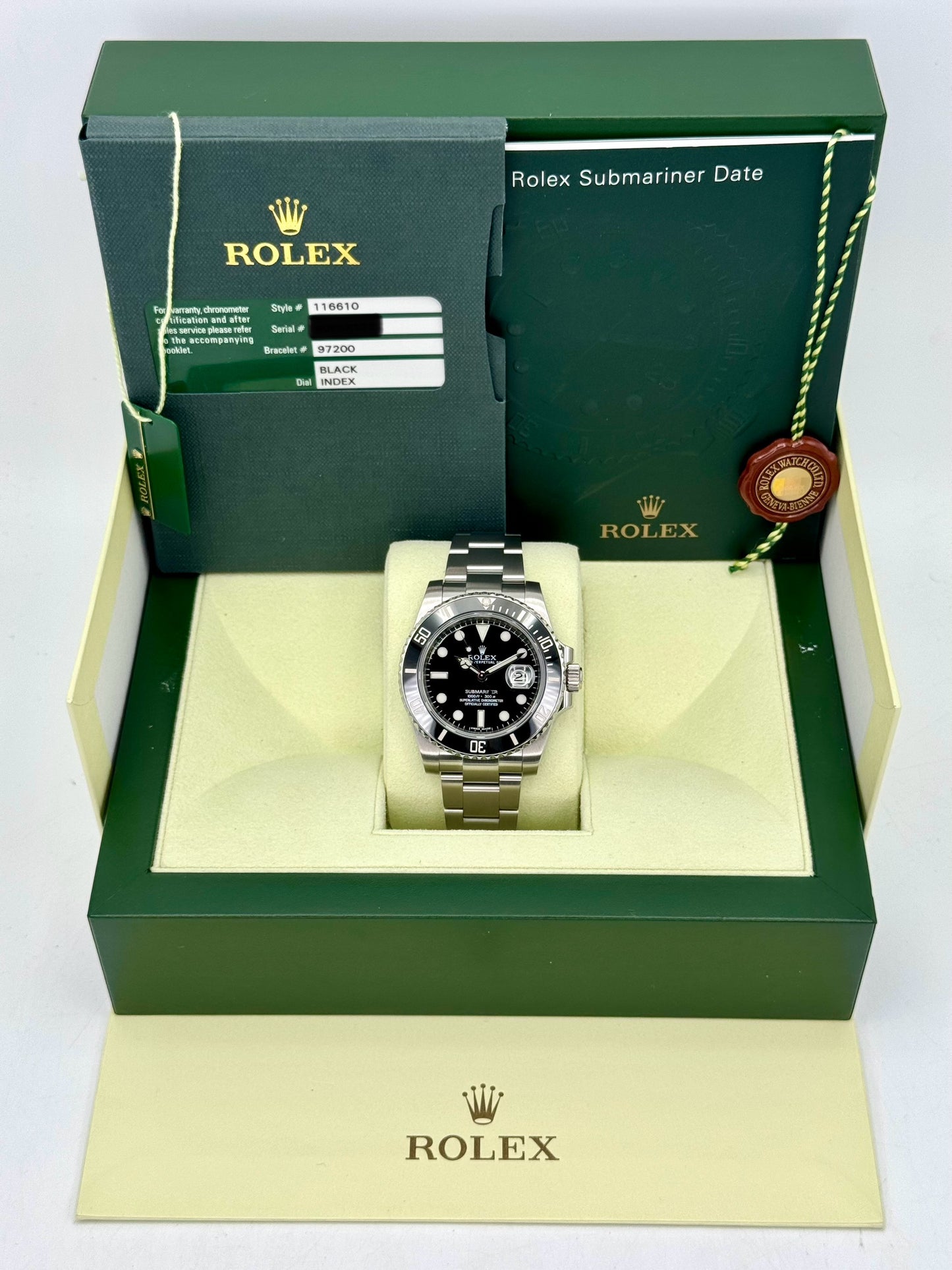 2011 Rolex Submariner 40mm 116610 Stainless Steel Black Dial