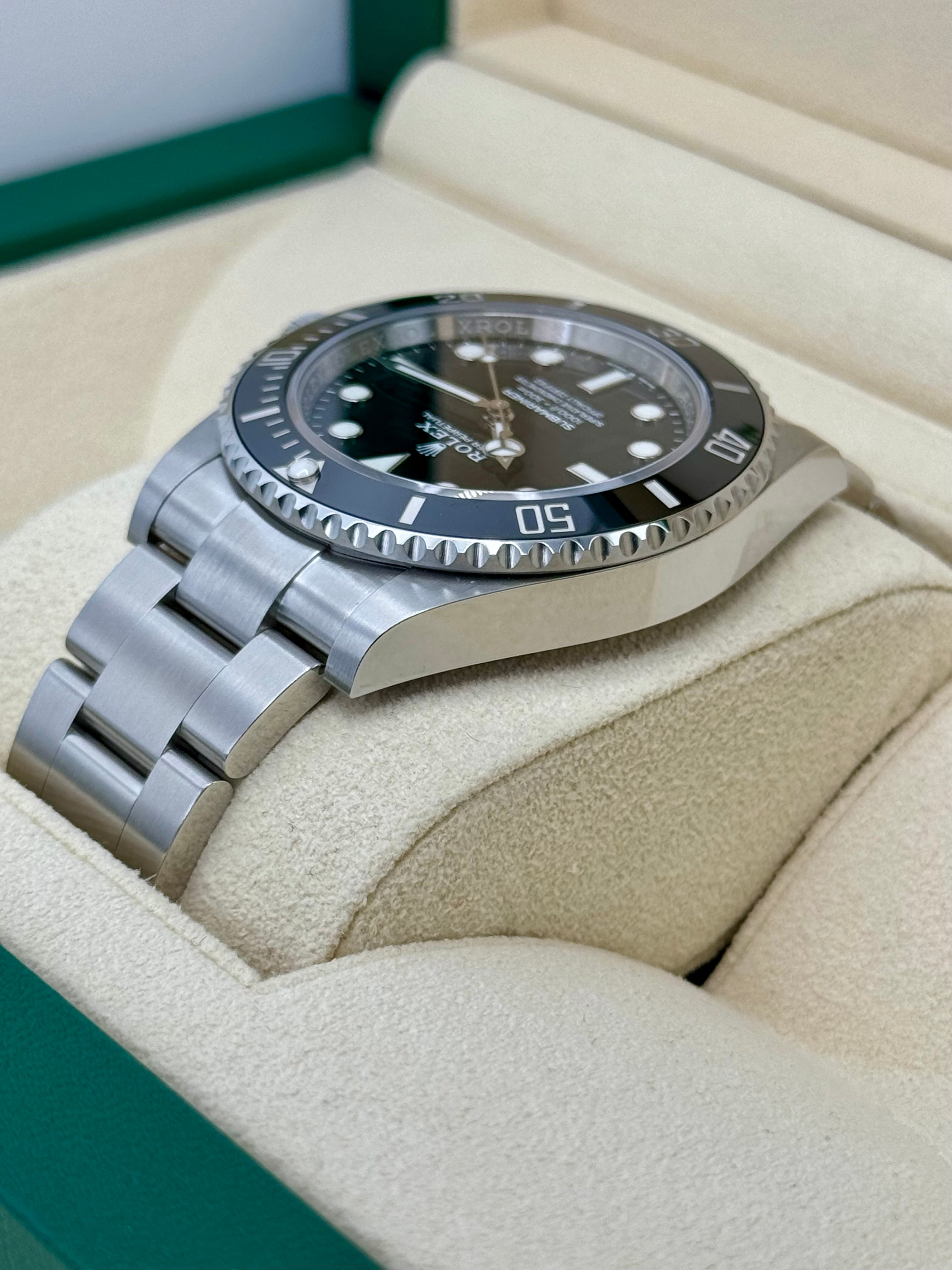 NEW 2023 Rolex Submariner 41mm 124060 Stainless Steel Black Dial