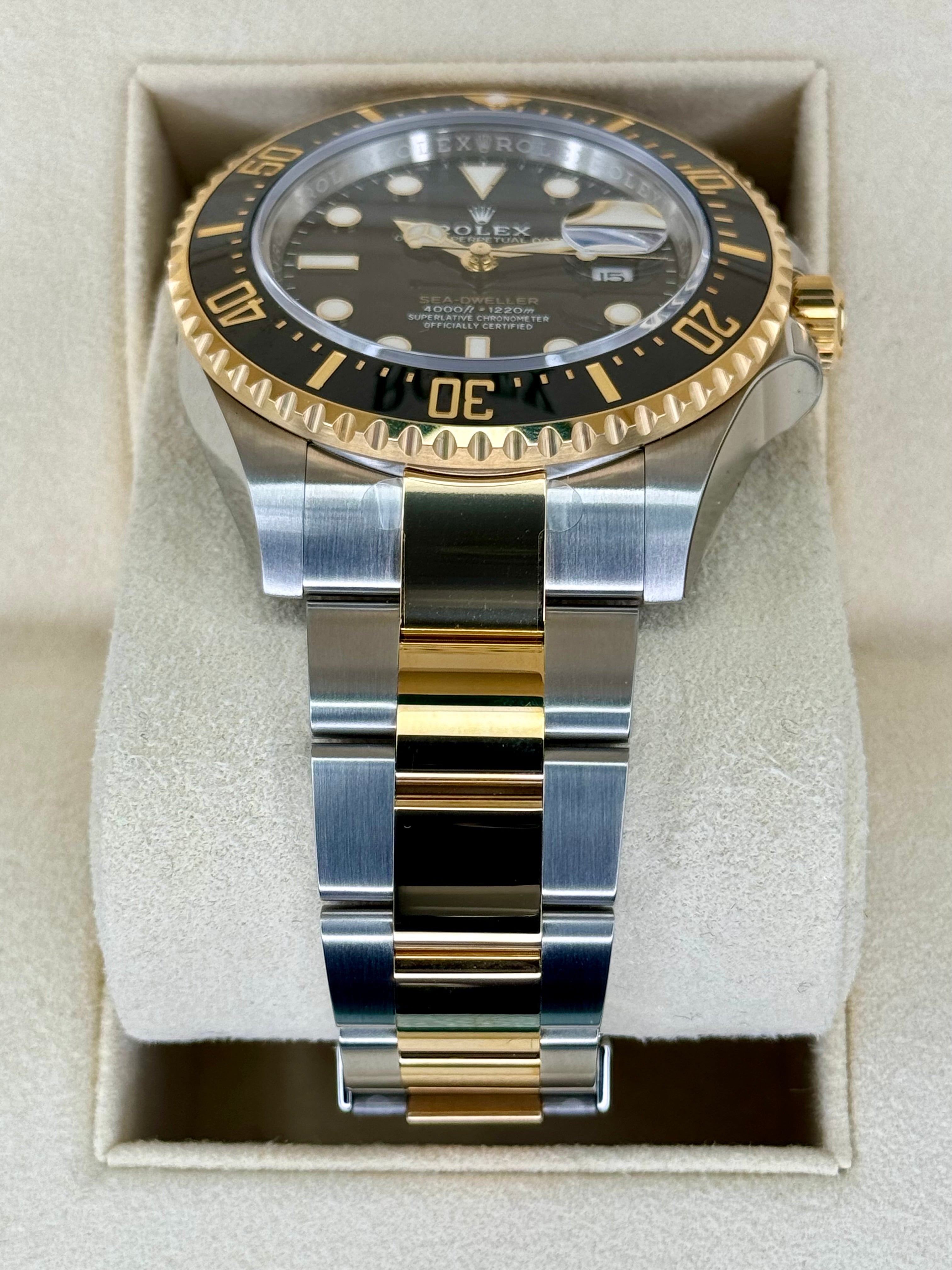 Rolex sea discount dweller half gold