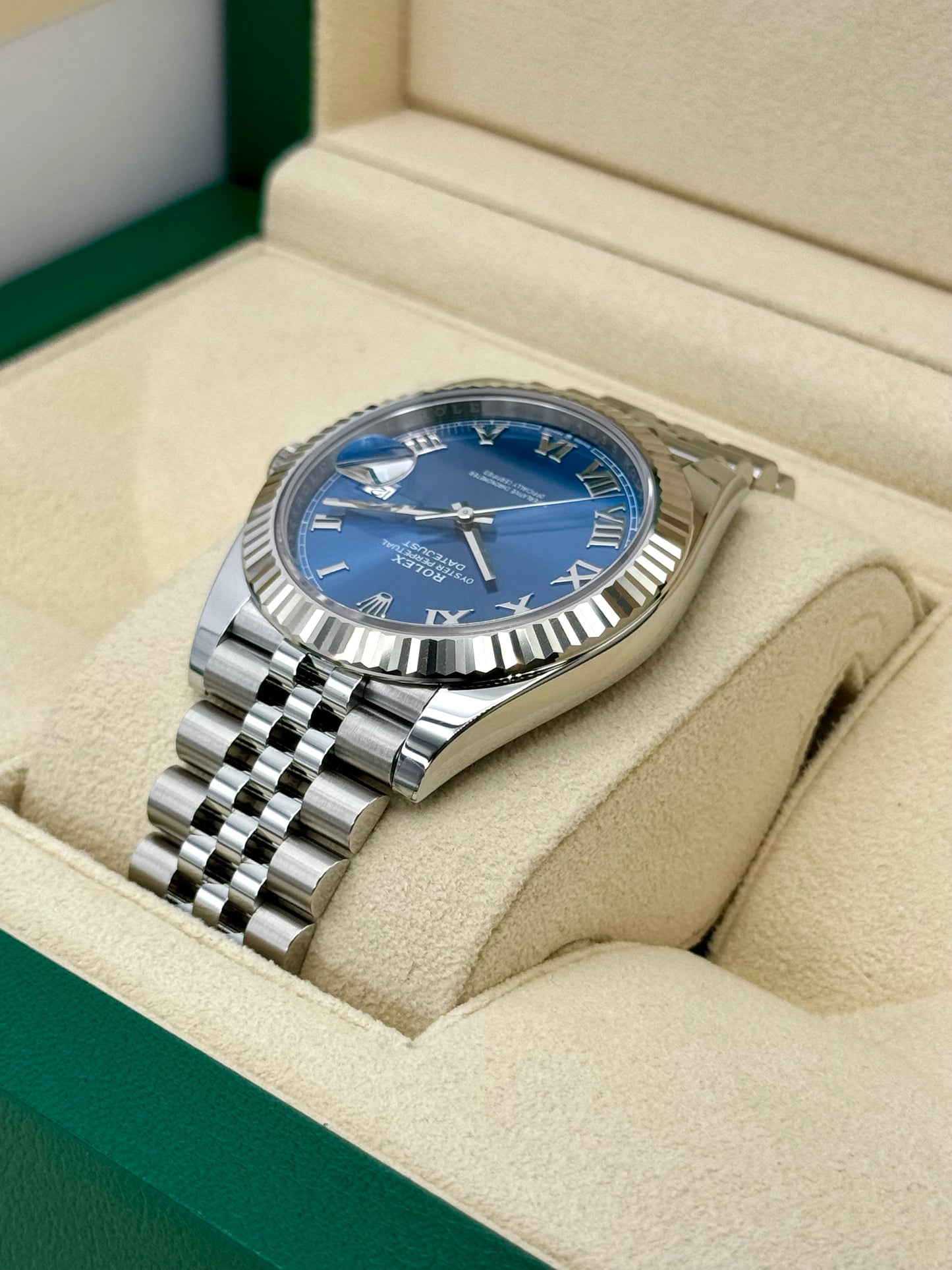 NEW 2024 Rolex Datejust 41mm 126334 Jubilee Blue Roman Numeral Dial