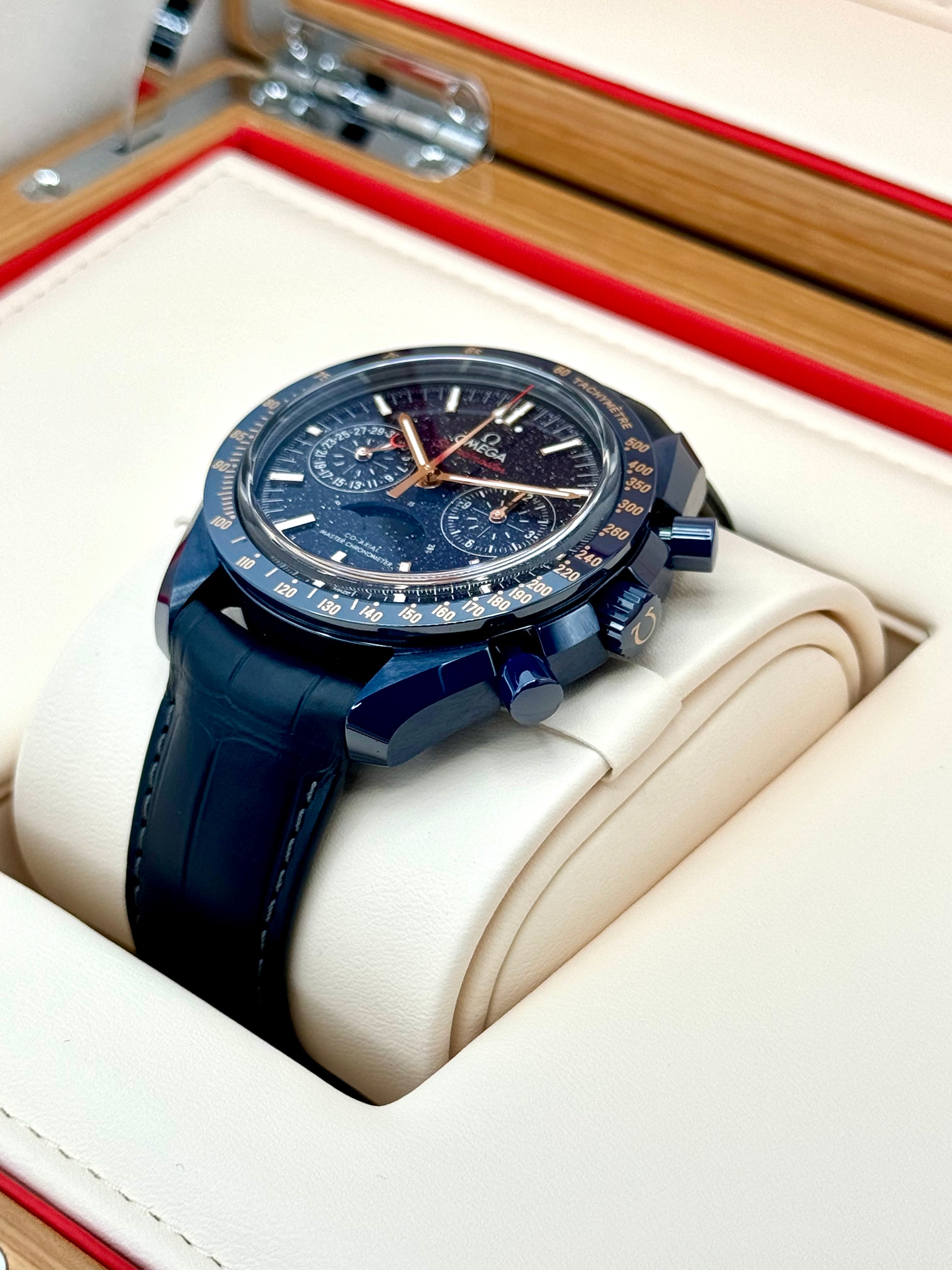 Omega Speedmaster Moonwatch 304.93.44.52.03.002