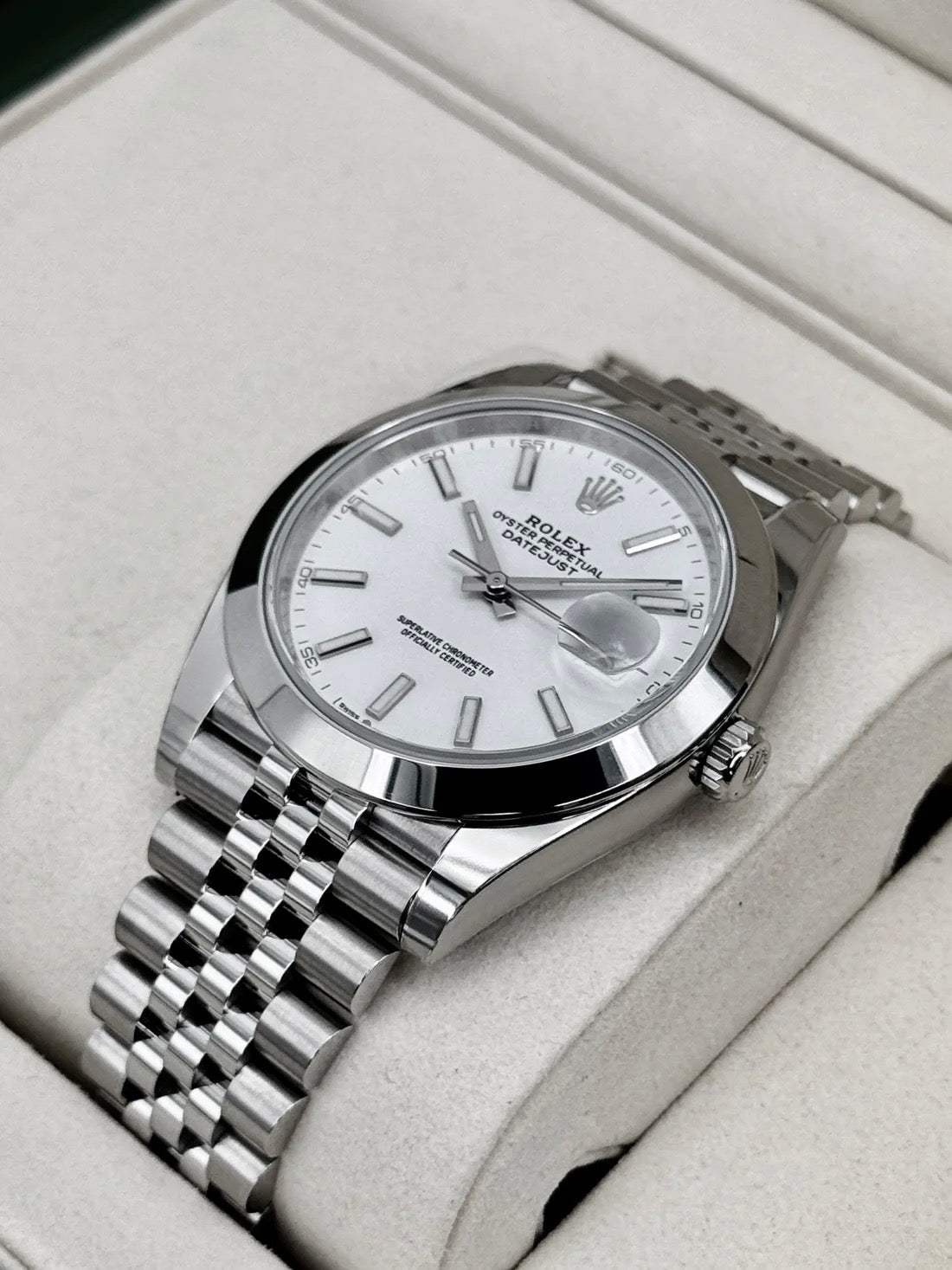 NEW 2026 Rolex Datejust 41mm 126300 Stainless Steel Jubilee White Dial