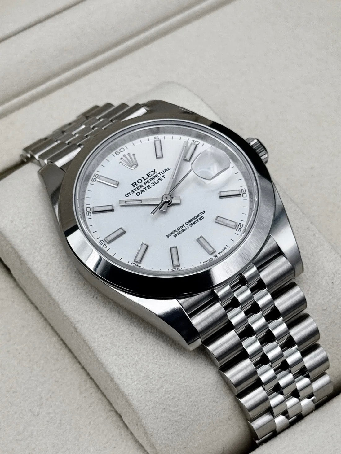 NEW 2026 Rolex Datejust 41mm 126300 Stainless Steel Jubilee White Dial