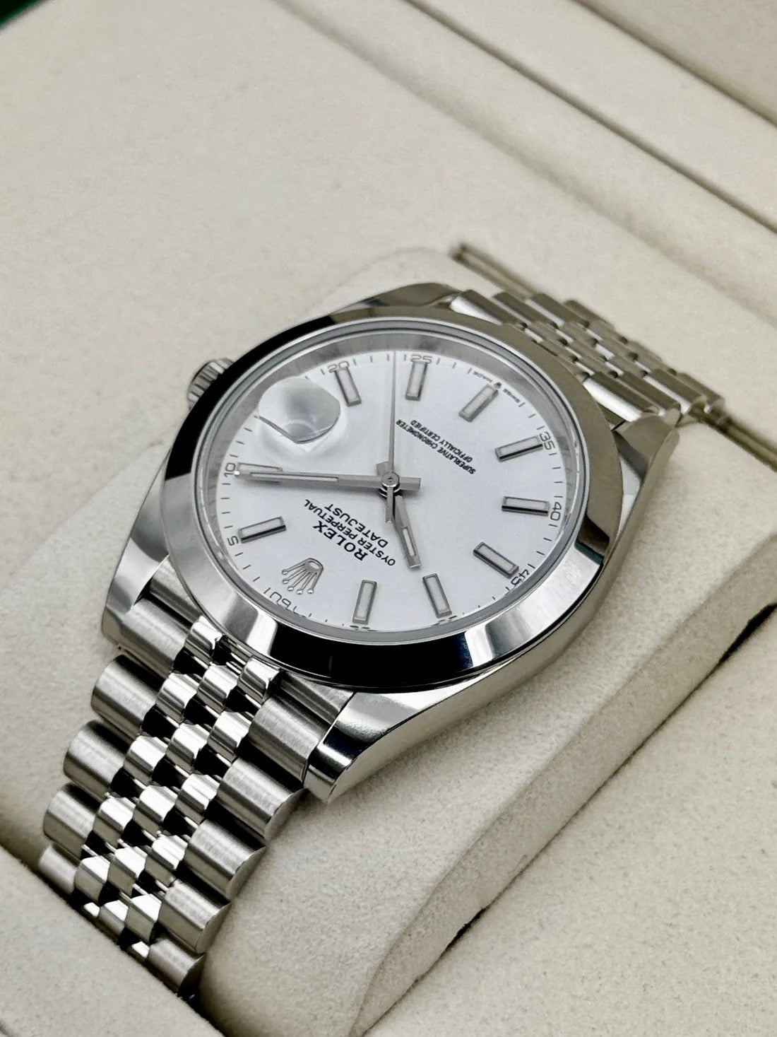 NEW 2026 Rolex Datejust 41mm 126300 Stainless Steel Jubilee White Dial