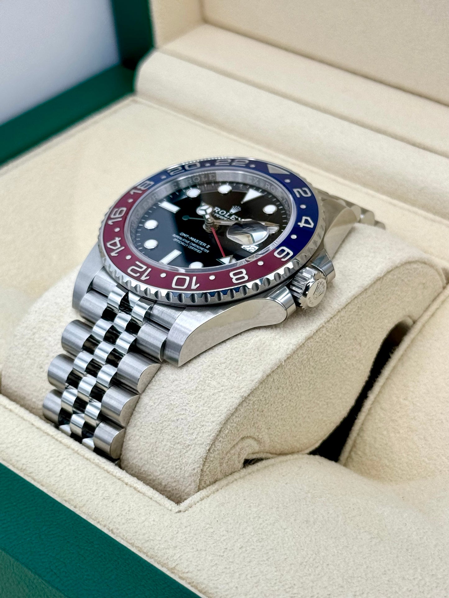 NEW 2024 Rolex GMT-Master II "Pepsi" 40mm 126710BLRO Jubilee