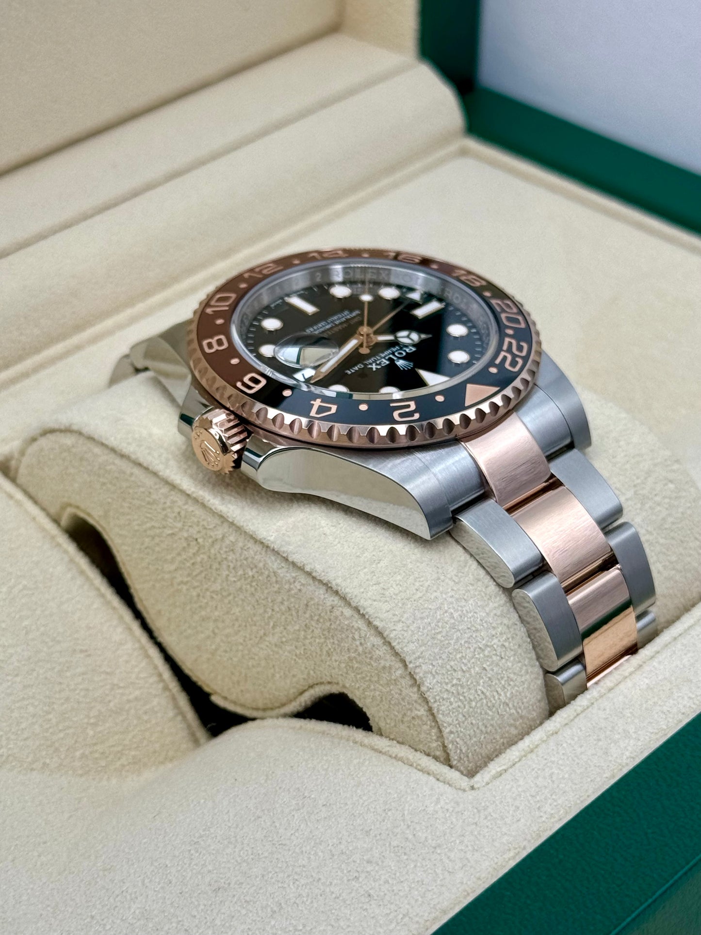 NEW 2024 Rolex GMT-Master II "Rootbeer" 40mm 126711CHNR Two-Tone