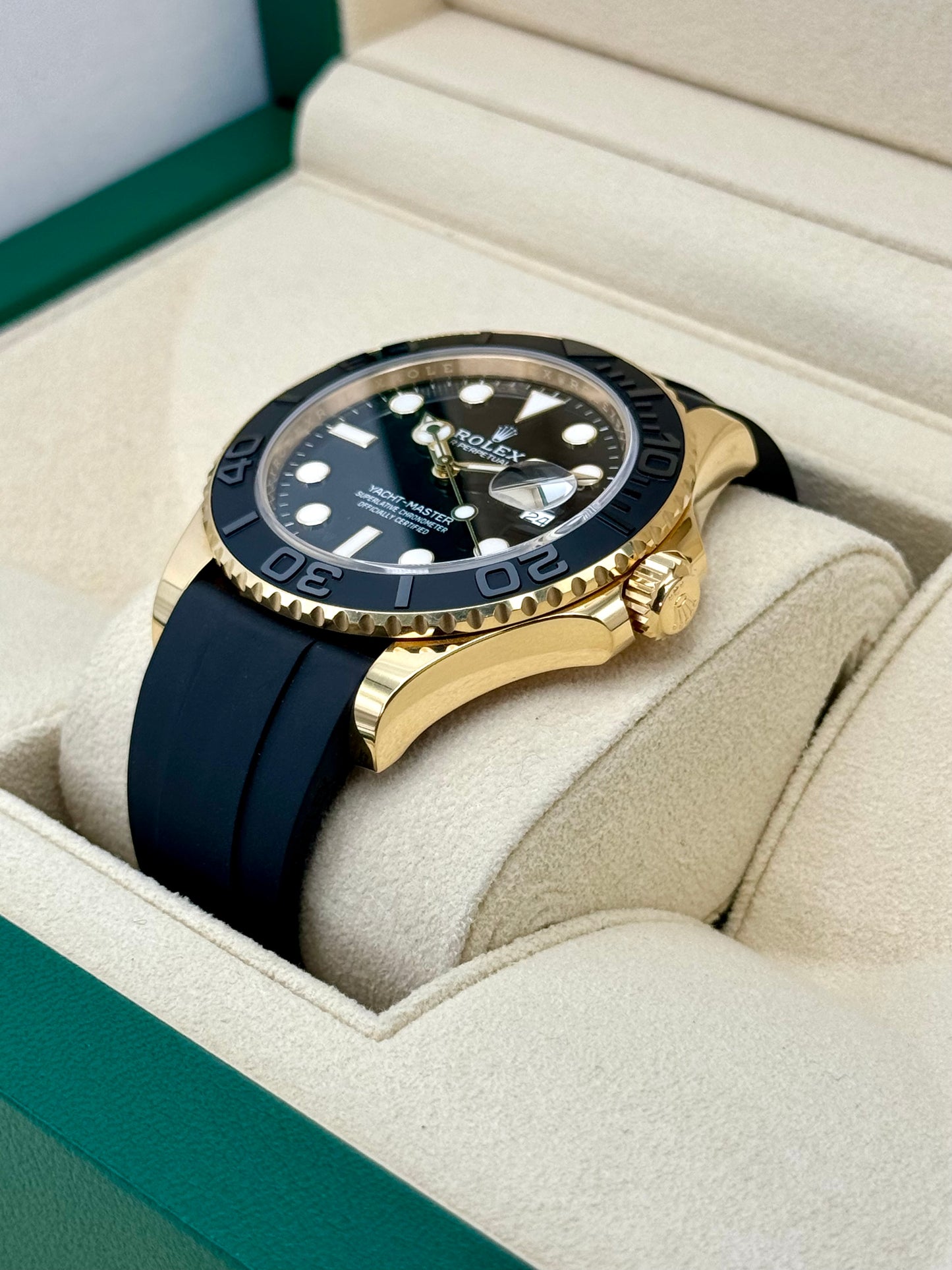 2024 Rolex Yacht-Master 42mm 226658 Gold Oysterflex Black Dial