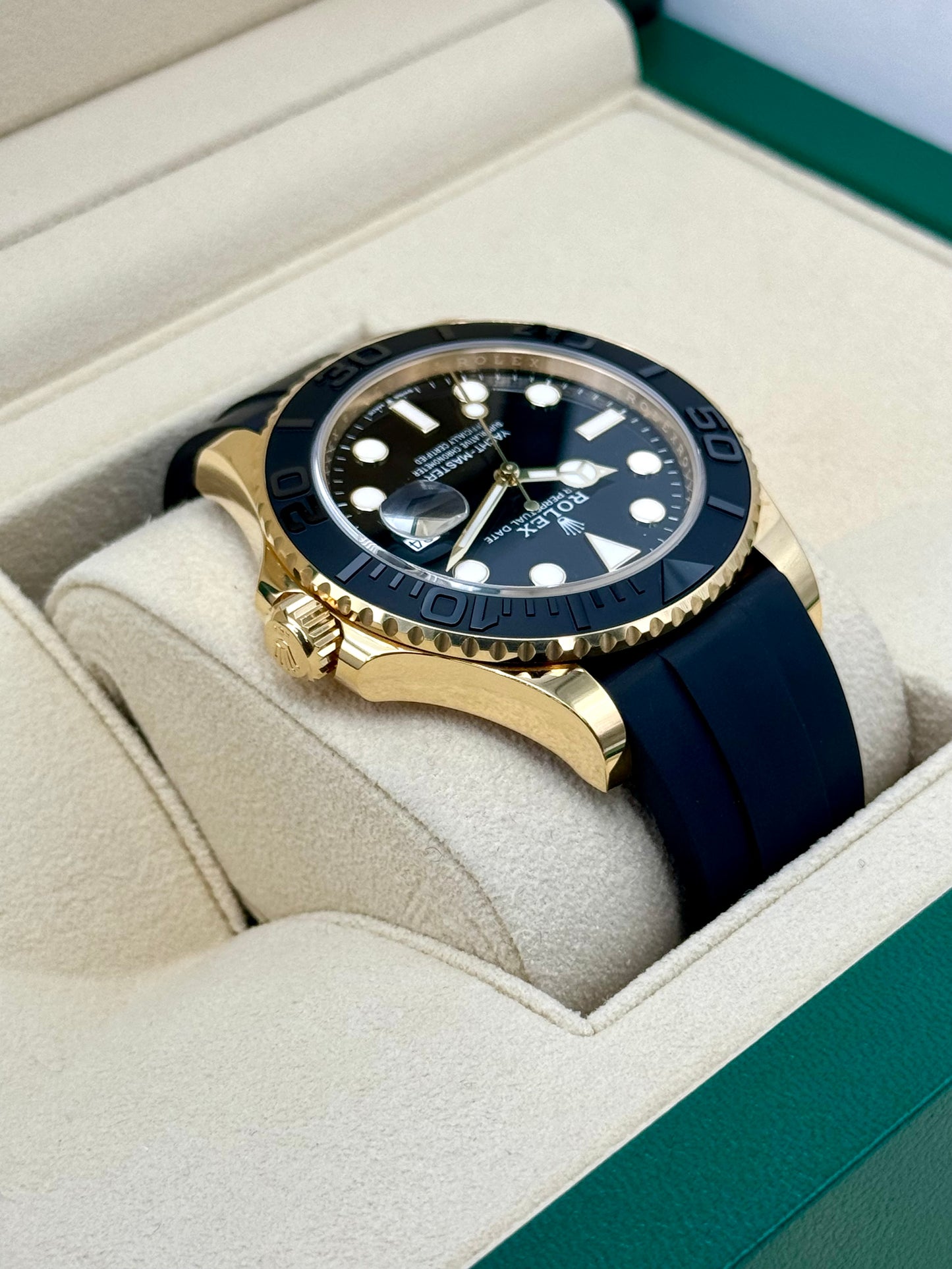 2024 Rolex Yacht-Master 42mm 226658 Gold Oysterflex Black Dial