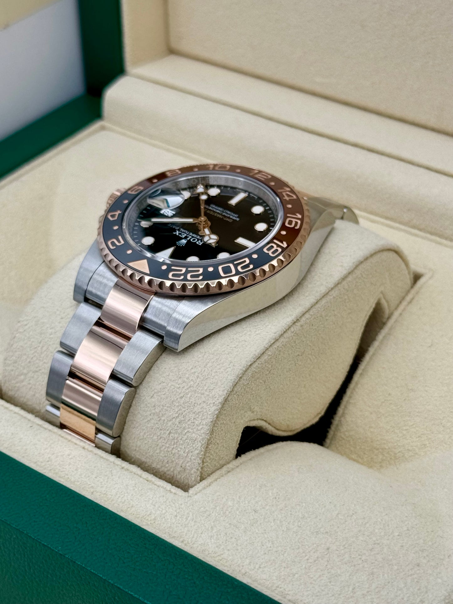 2022 Rolex GMT-Master II "Rootbeer" 40mm 126711CHNR Tow-Tone