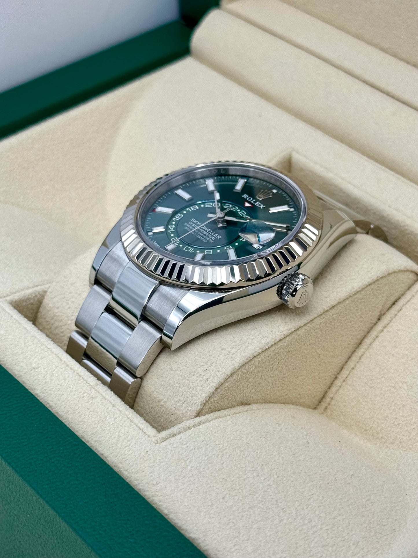 2023 Rolex Sky-Dweller 42mm 336934 Oyster Green Dial