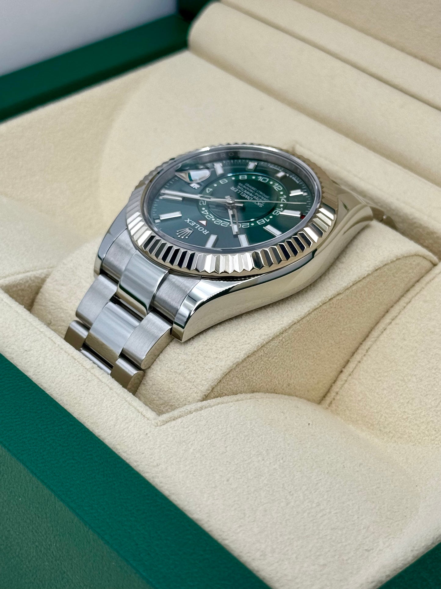 2023 Rolex Sky-Dweller 42mm 336934 Oyster Green Dial