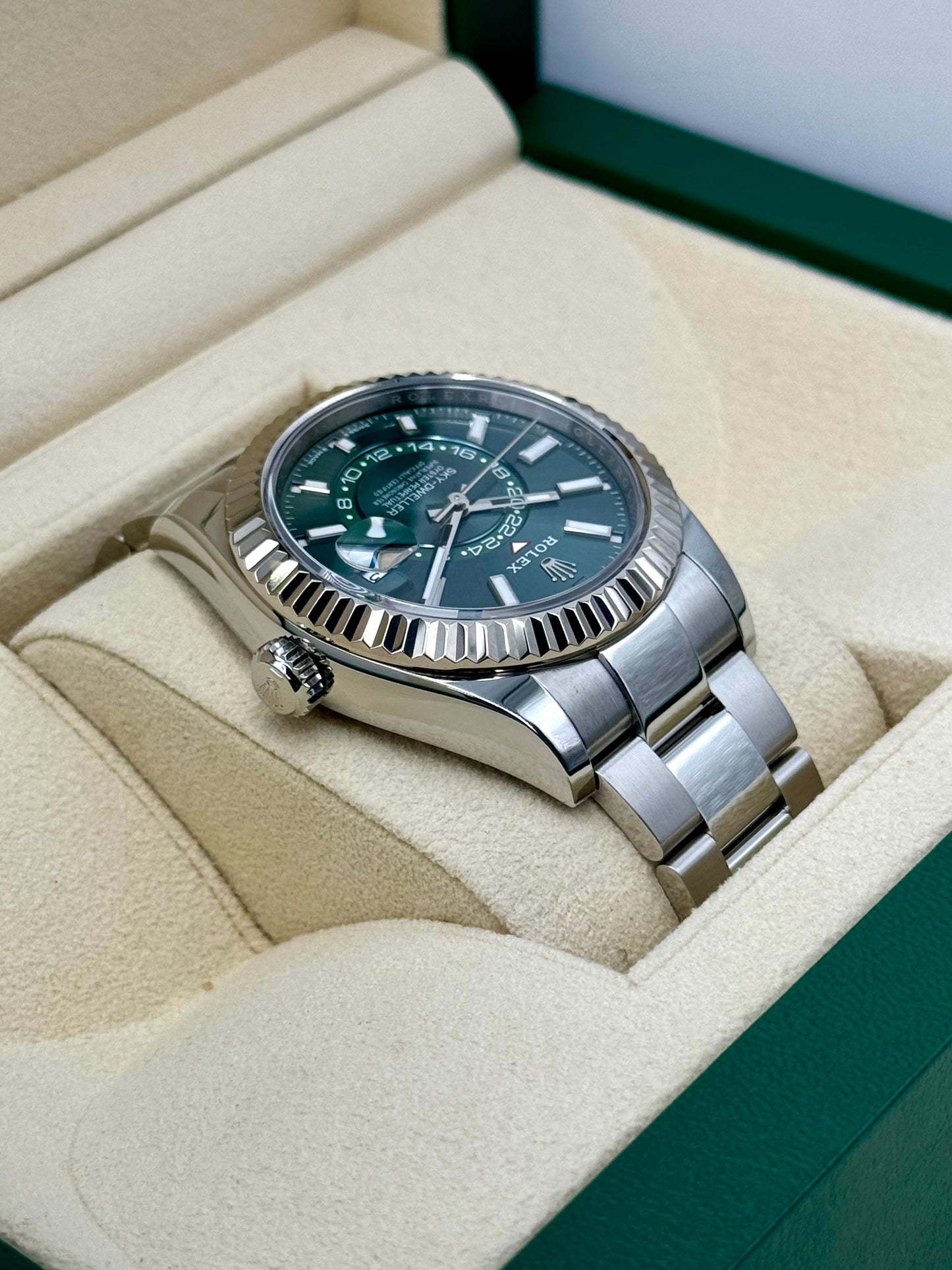 2023 Rolex Sky-Dweller 42mm 336934 Oyster Green Dial