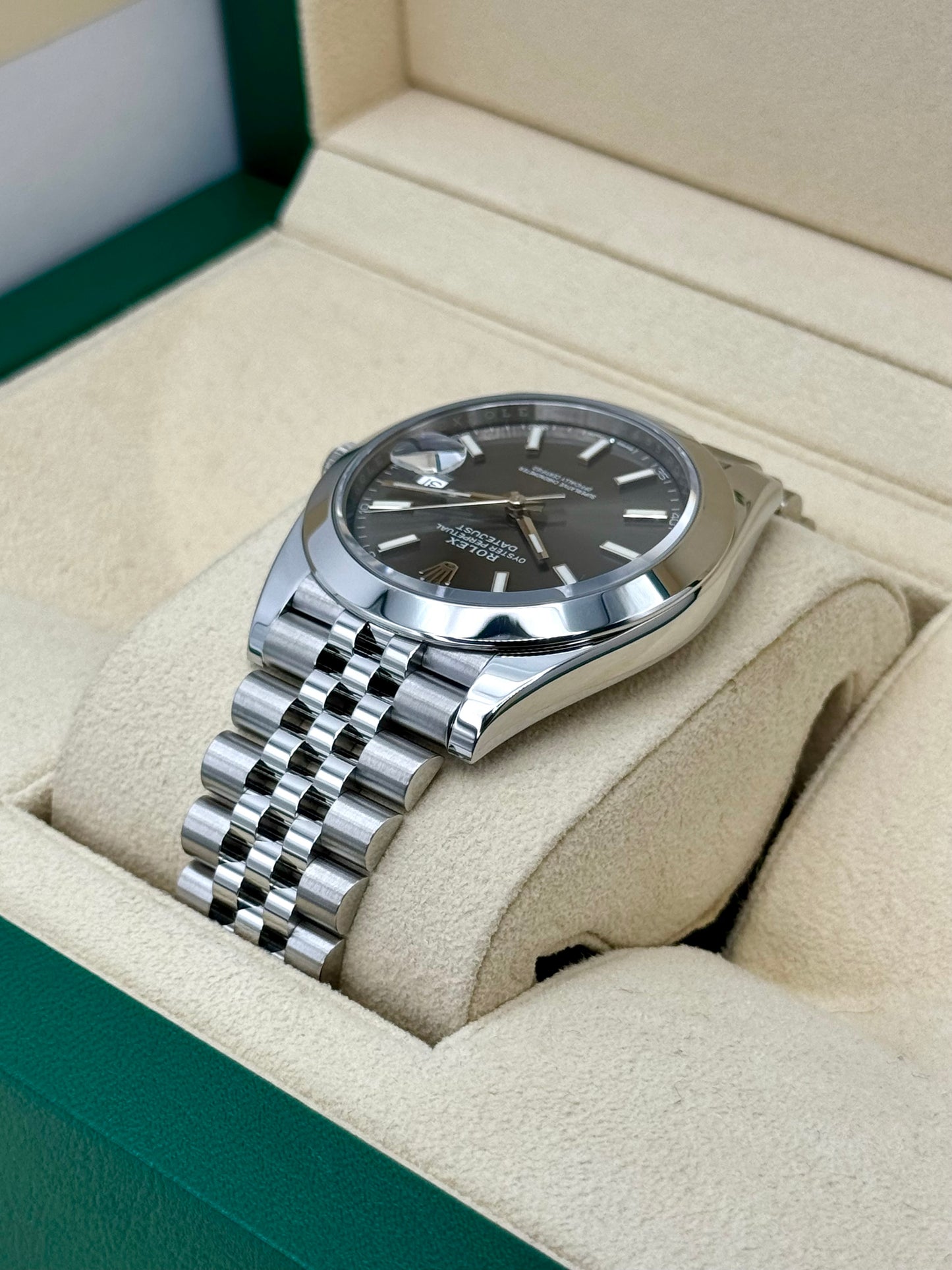 Rolex 2023 Datejust 41mm 126300 Stainless Steel Jubilee Rhodium Dial