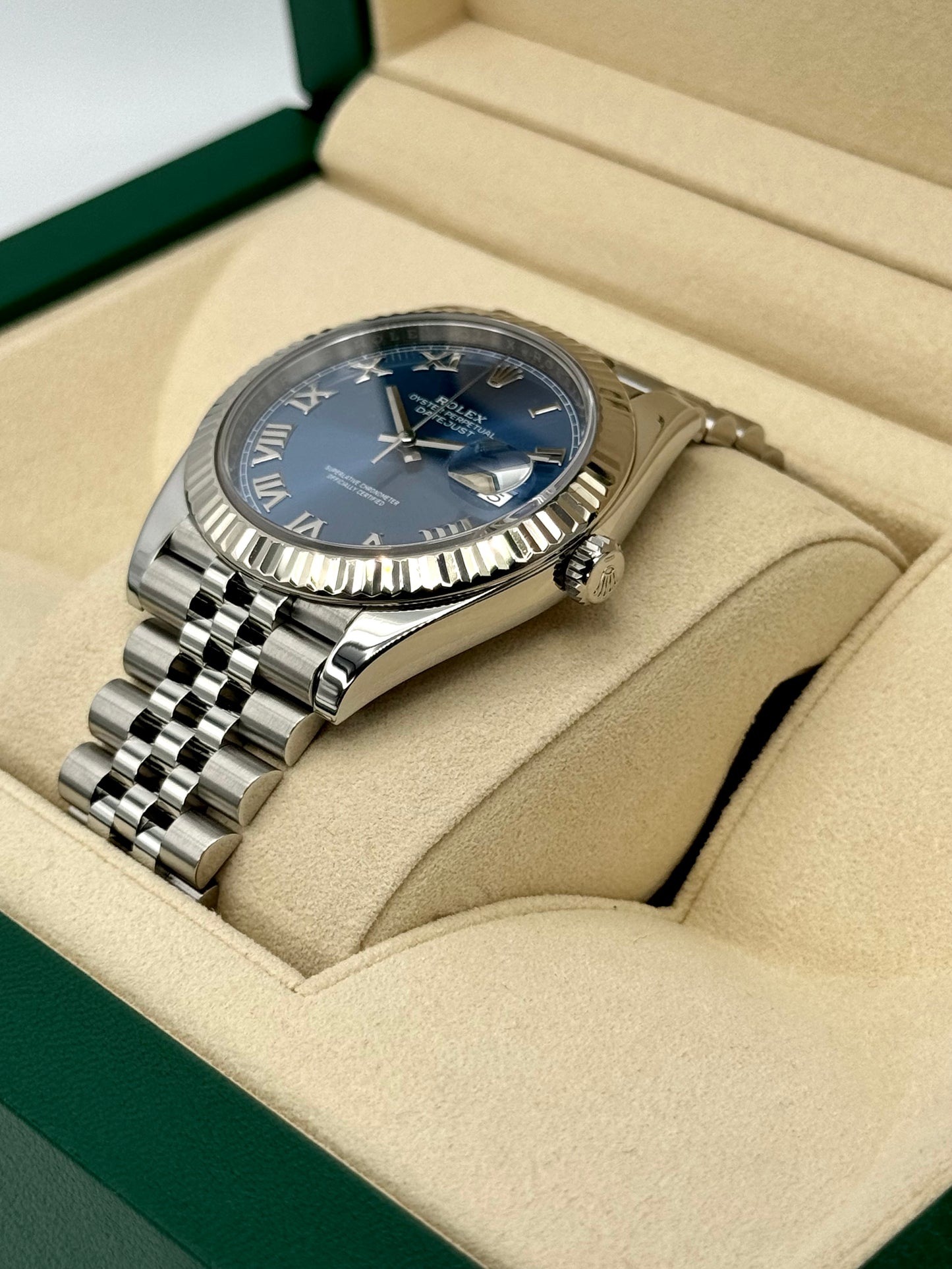 Rolex Datejust 41mm 126334 Stainless Steel Jubilee Blue Dial