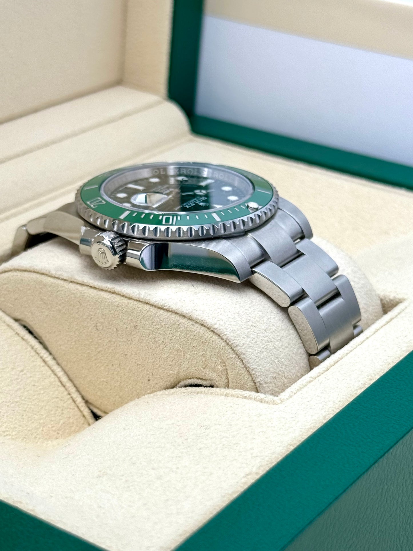 2020 Rolex Submariner Date "Hulk" 40mm 116610LV Green Dial - MyWatchLLC