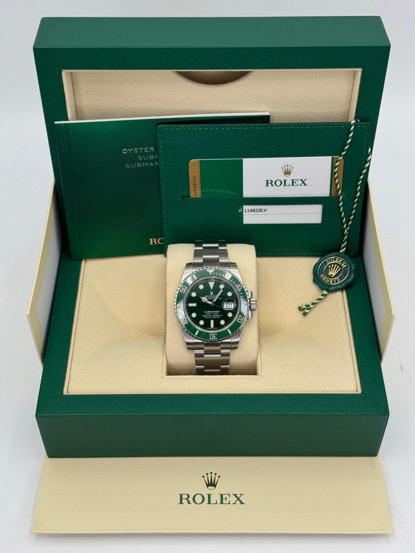 2019 Rolex Submariner "Hulk" 40mm 116610LV Green Dial