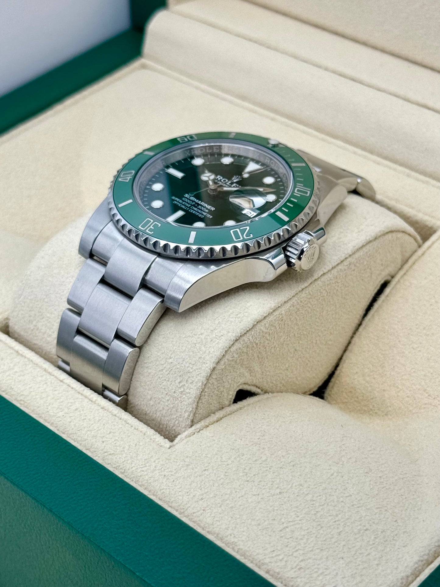 2019 Rolex Submariner "Hulk" 40mm 116610LV Green Dial