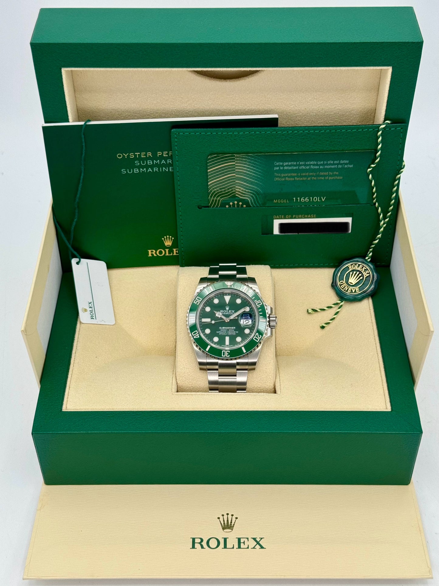 NEW 2020 Rolex Submariner "Hulk" 40mm 116610LV Green Dial