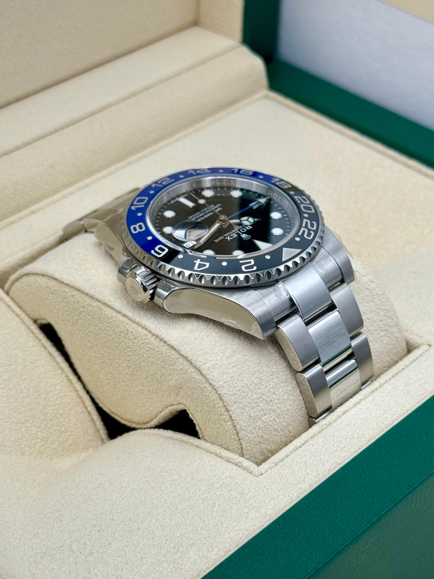 NEW OLD STOCK 2017 Rolex GMT-Master II "Batman" 40mm 116710BLNR Oyster