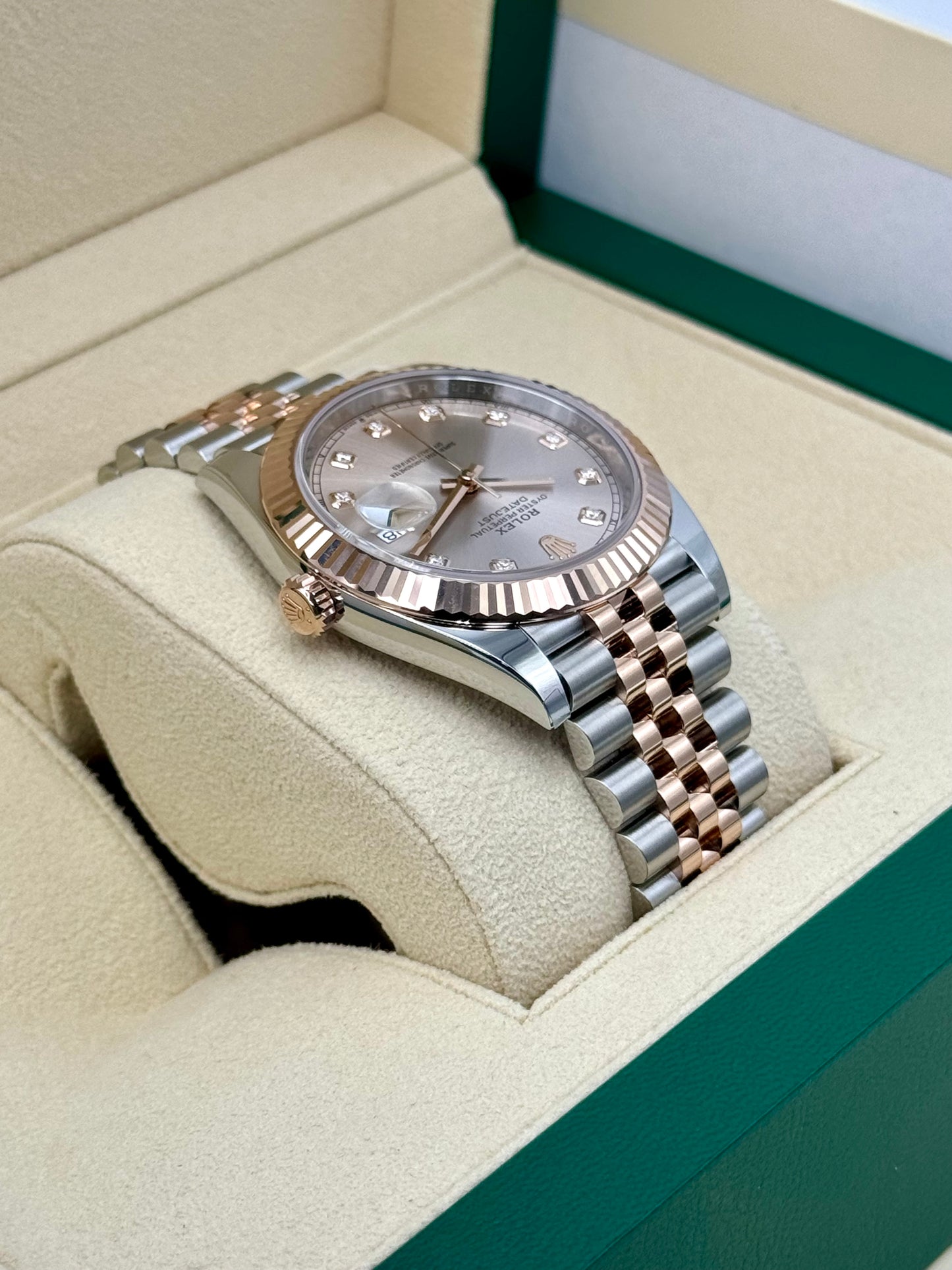 NEW 2024 Rolex Datejust 41mm 126331 Two-Tone Jubilee Sundust Diamond Dial