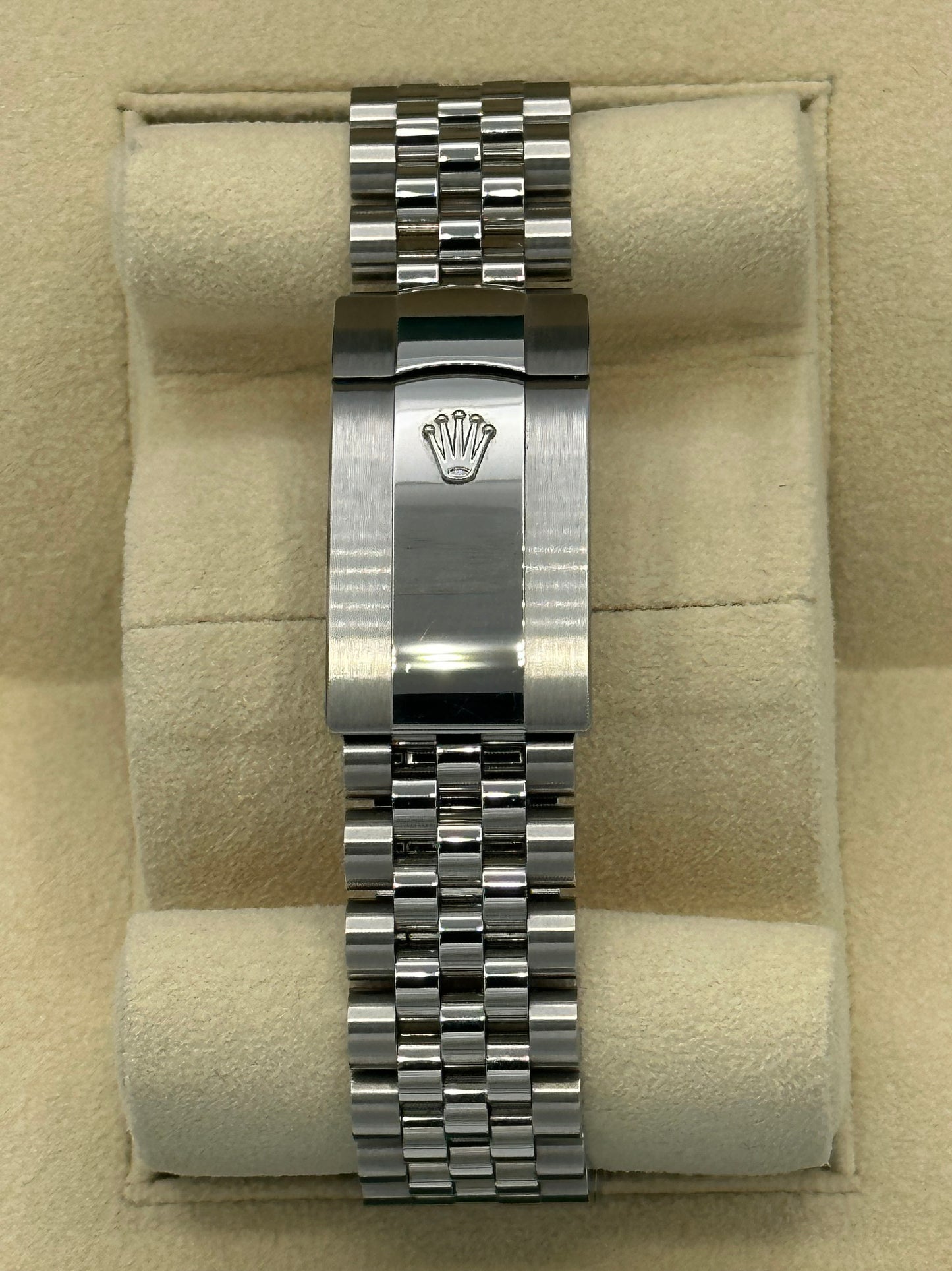 2022 Rolex Datejust 41mm 126334 Stainless Steel Jubilee Dlue Diamond Dial - MyWatchLLC