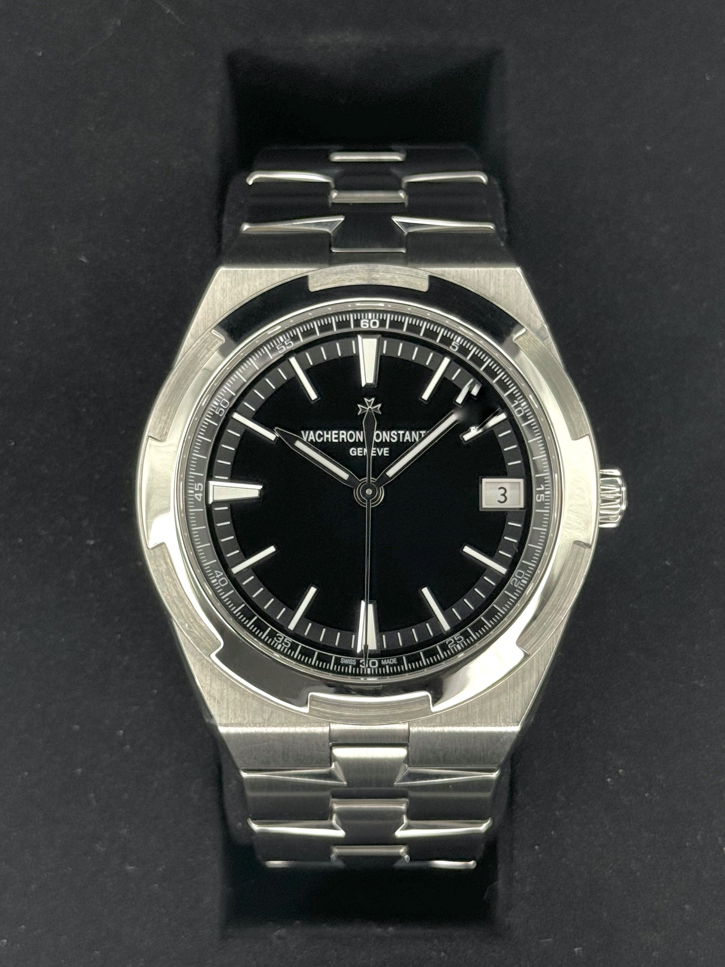 2021 Vacheron Constantin Overseas 41mm 4500V Stainless Black Dial