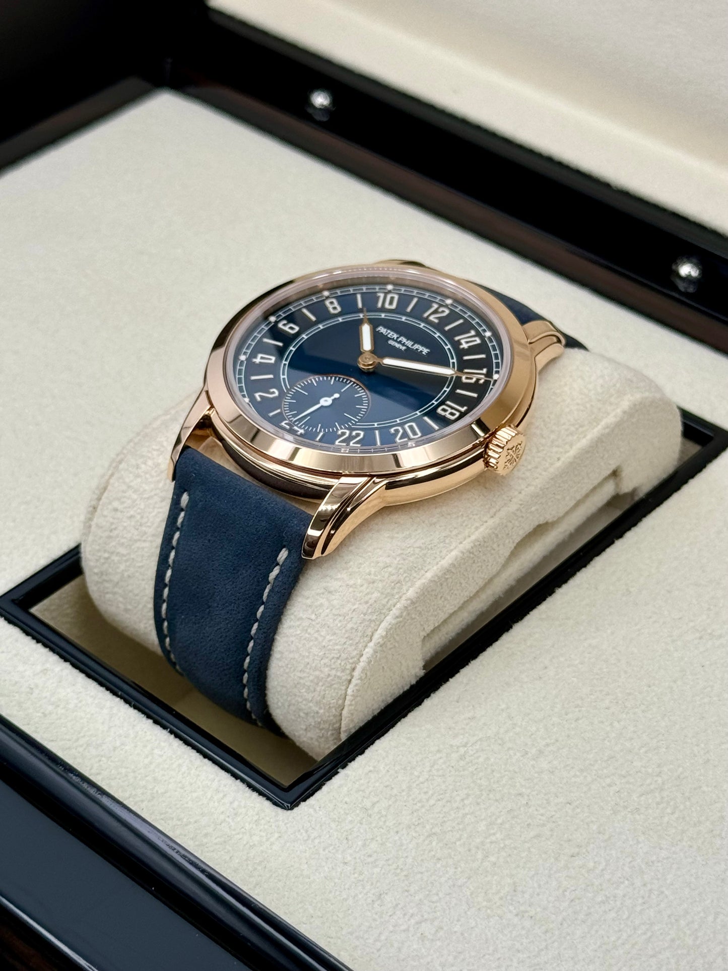 NEW 2024 Patek Philippe 5224R Calatrava Travel Time Rose Gold Blue Dial