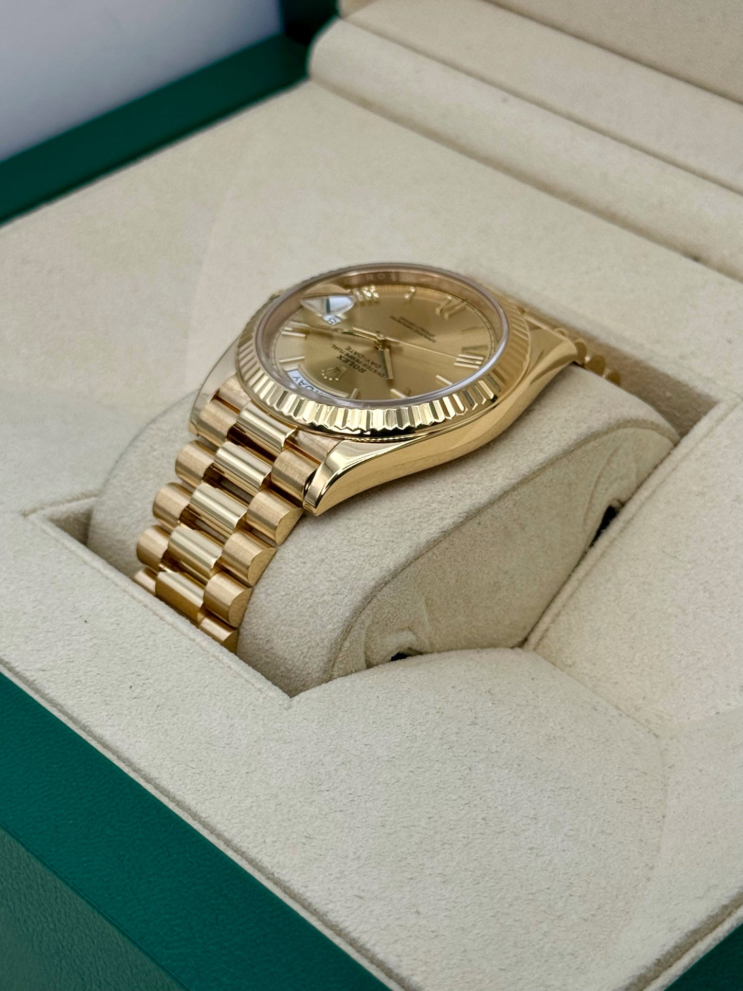 2021 Rolex Day-Date 40mm 228238 Presidential Champagne Dial