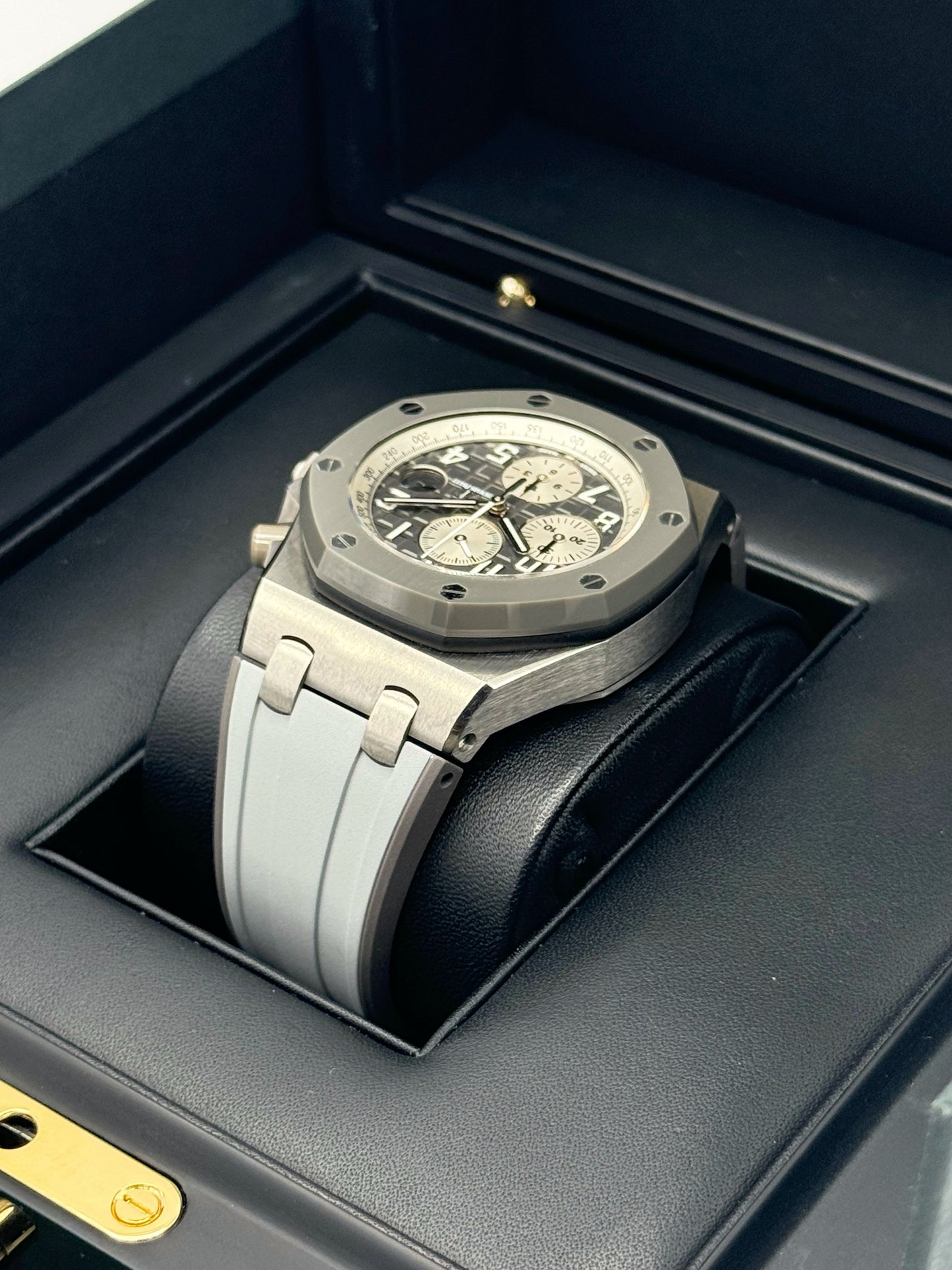 2021 Audemars Piguet Royal Oak Offshore Chrono 42mm 26470IO