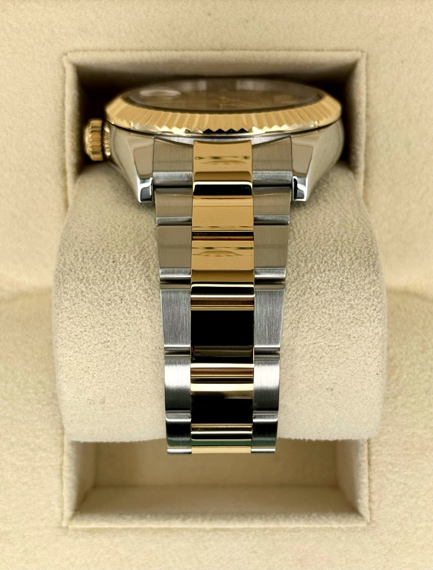 2017 Rolex Sky-Dweller 42mm 326933 Two-Tone Oyster Champagne Dial