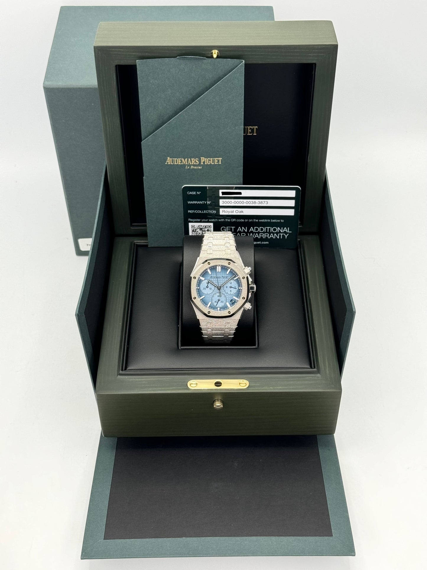 2023 Audemars Piguet Chrono 41mm 26420BC Frosted White Gold Blue Dial