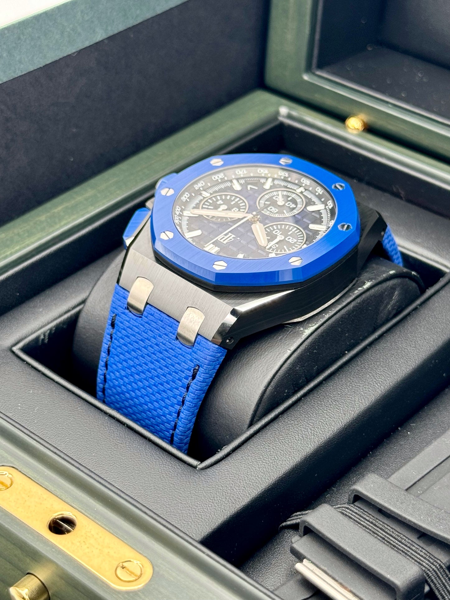 2023 Audemars Piguet Royal Oak Offshore 43mm 26420CE Ceramic Blue Dial